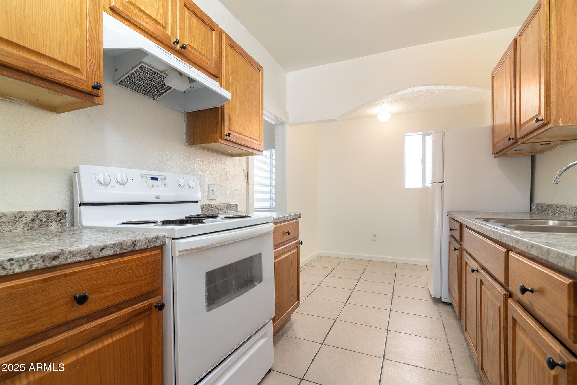2231 N 25TH Place
