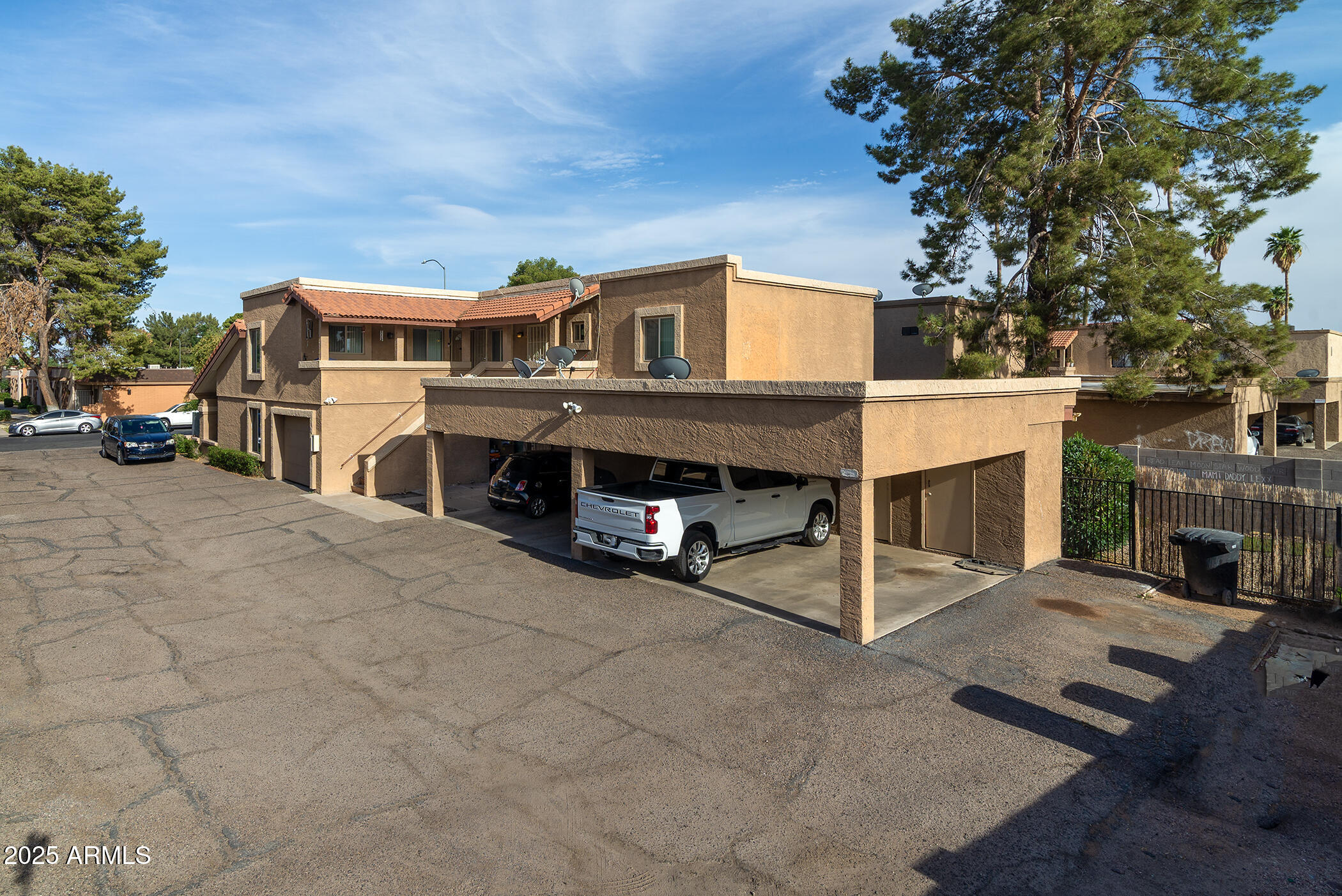 924 N REVERE