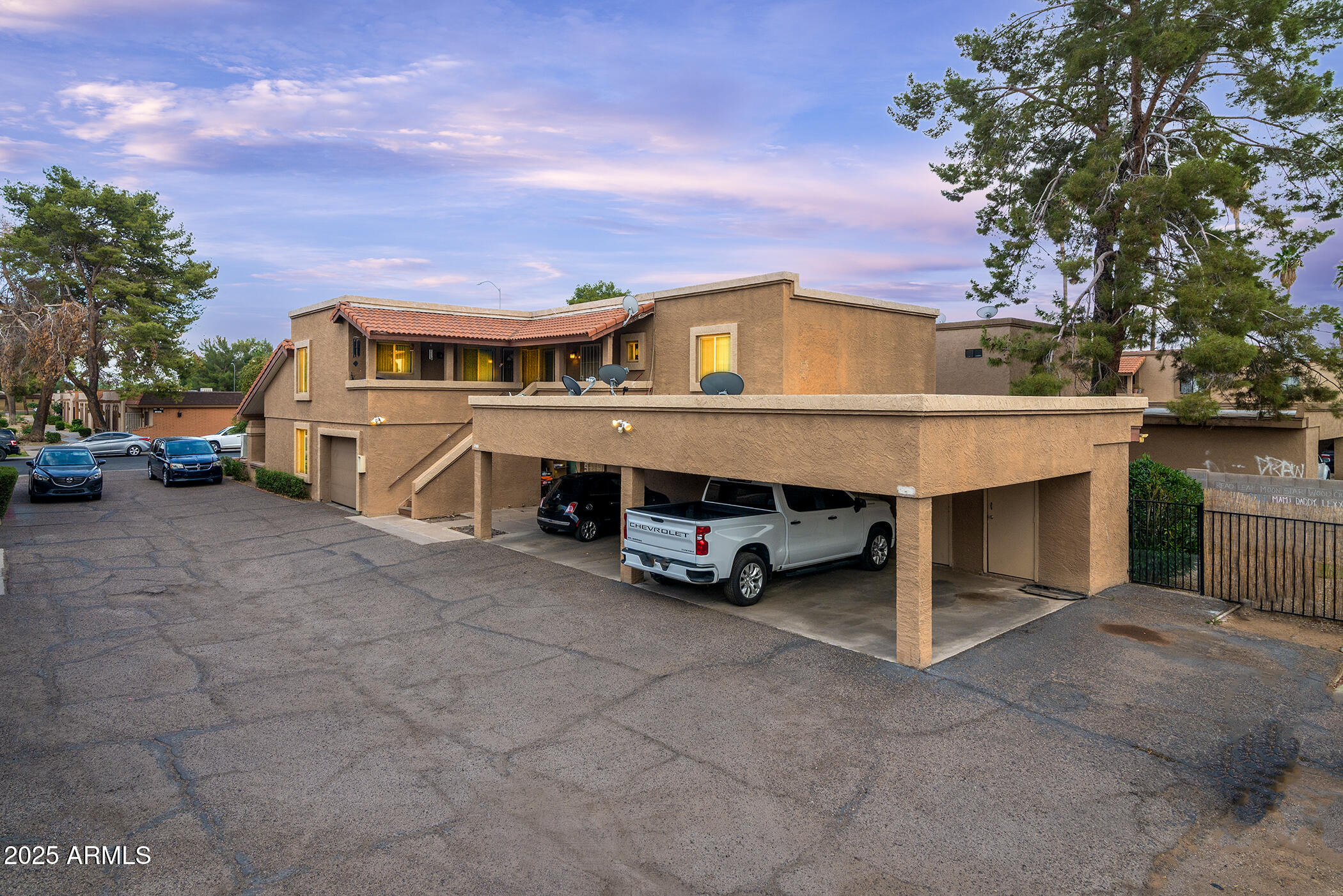 924 N REVERE