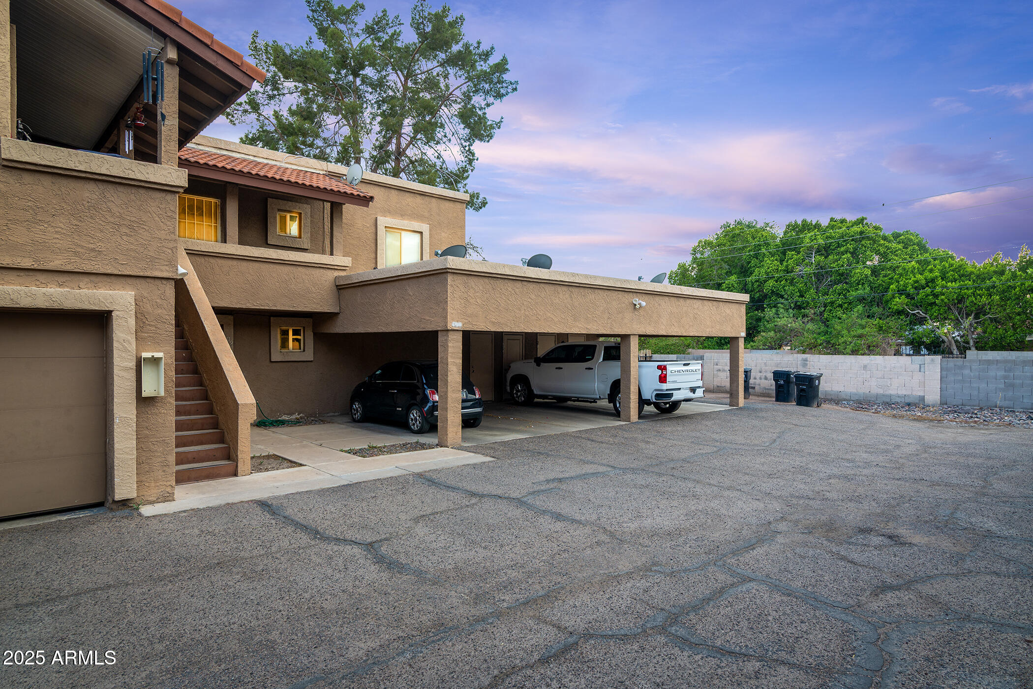924 N REVERE