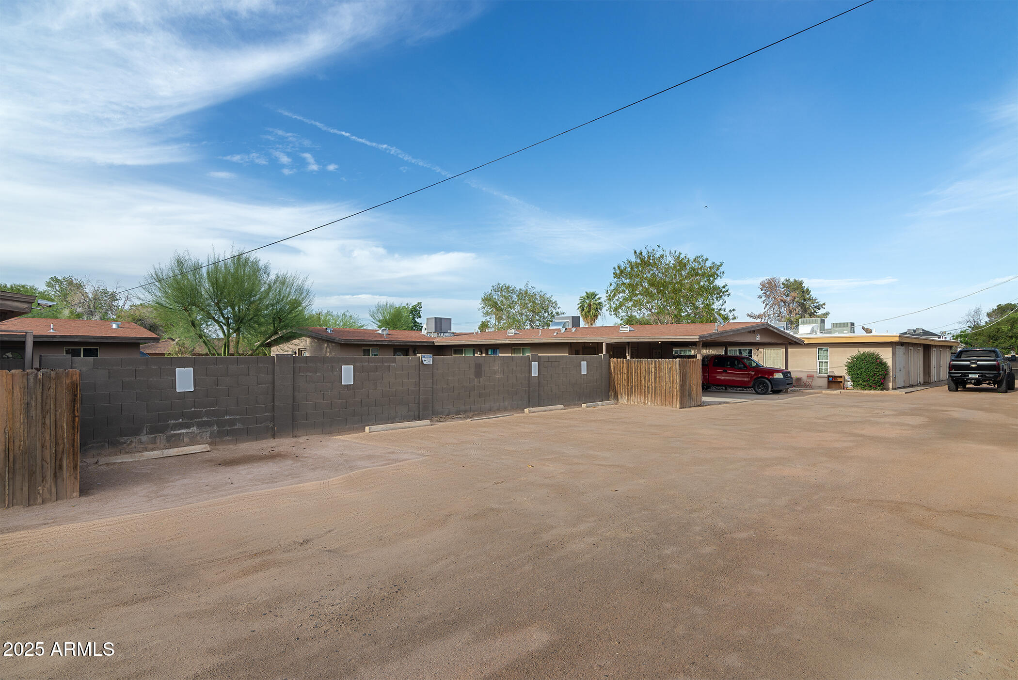 947 W 8TH Place