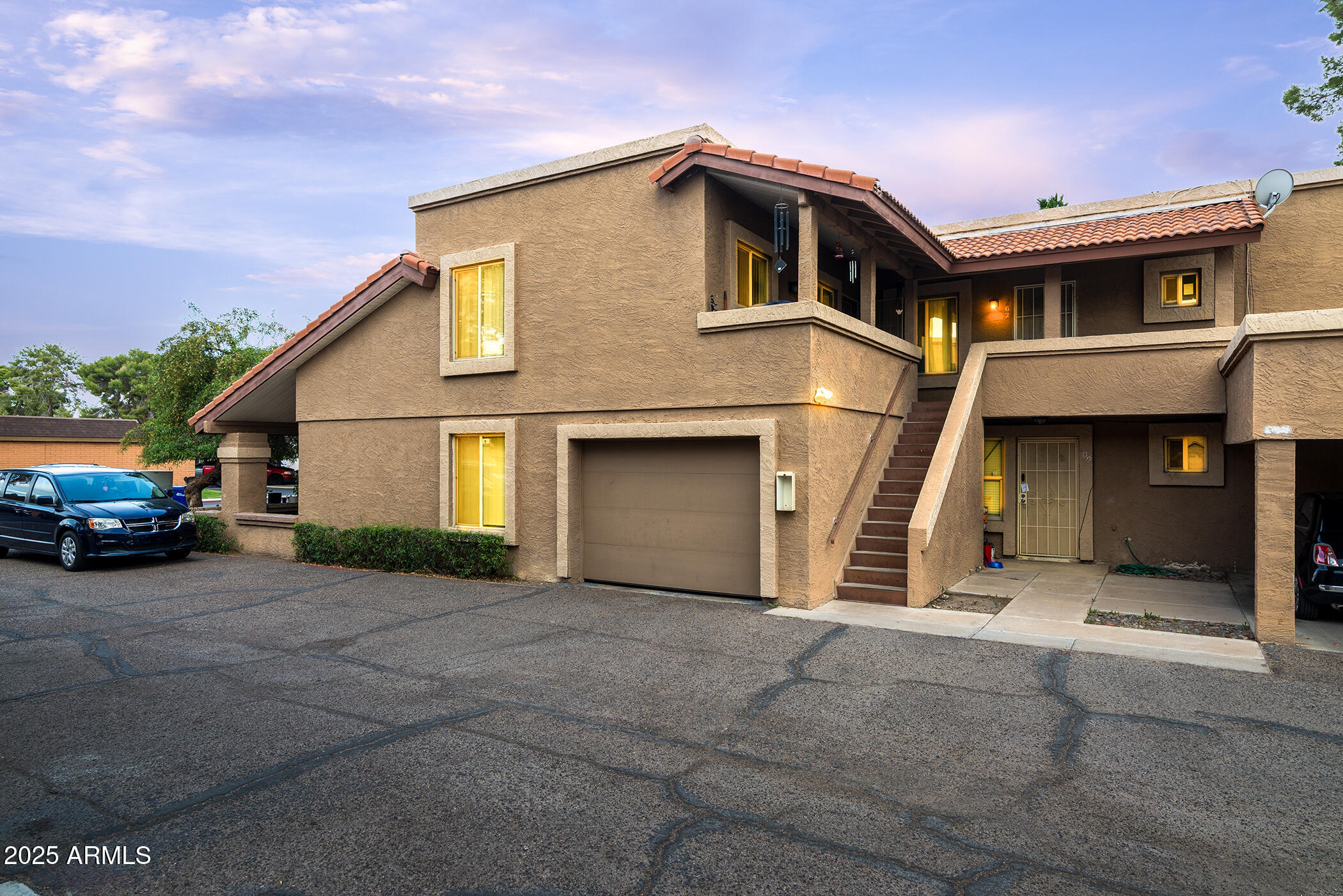 959 W W 8Th 1-12 Place