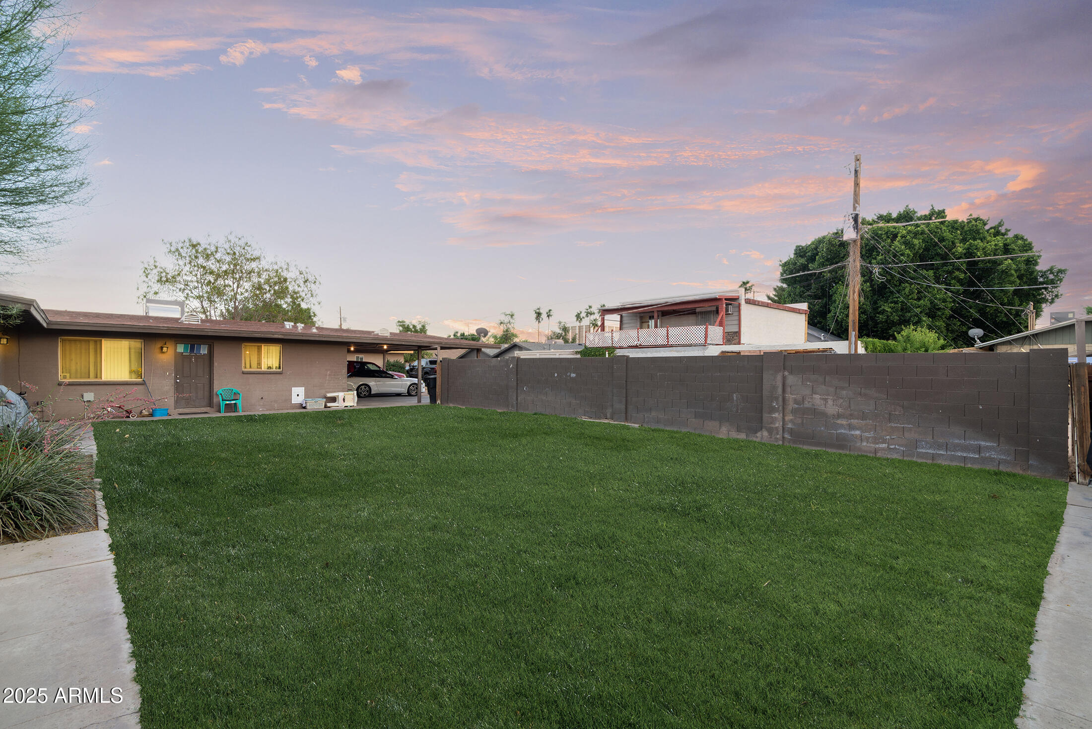 959 W W 8Th 1-12 Place