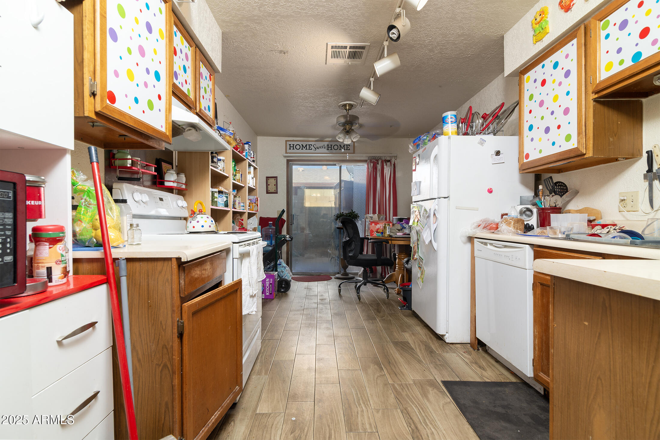 6325 E AVALON Street, 1-4