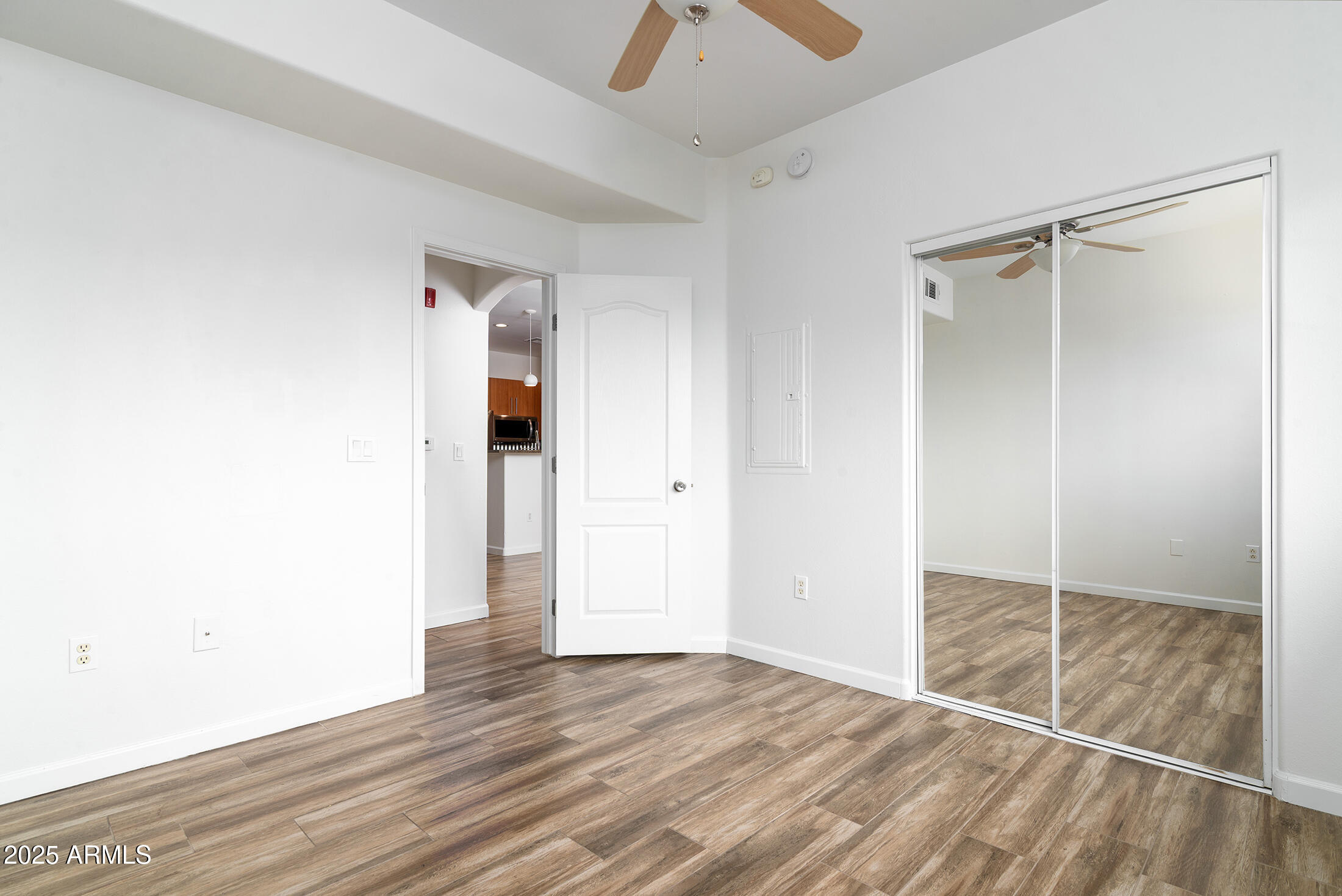 6900 E PRINCESS Drive, 2142