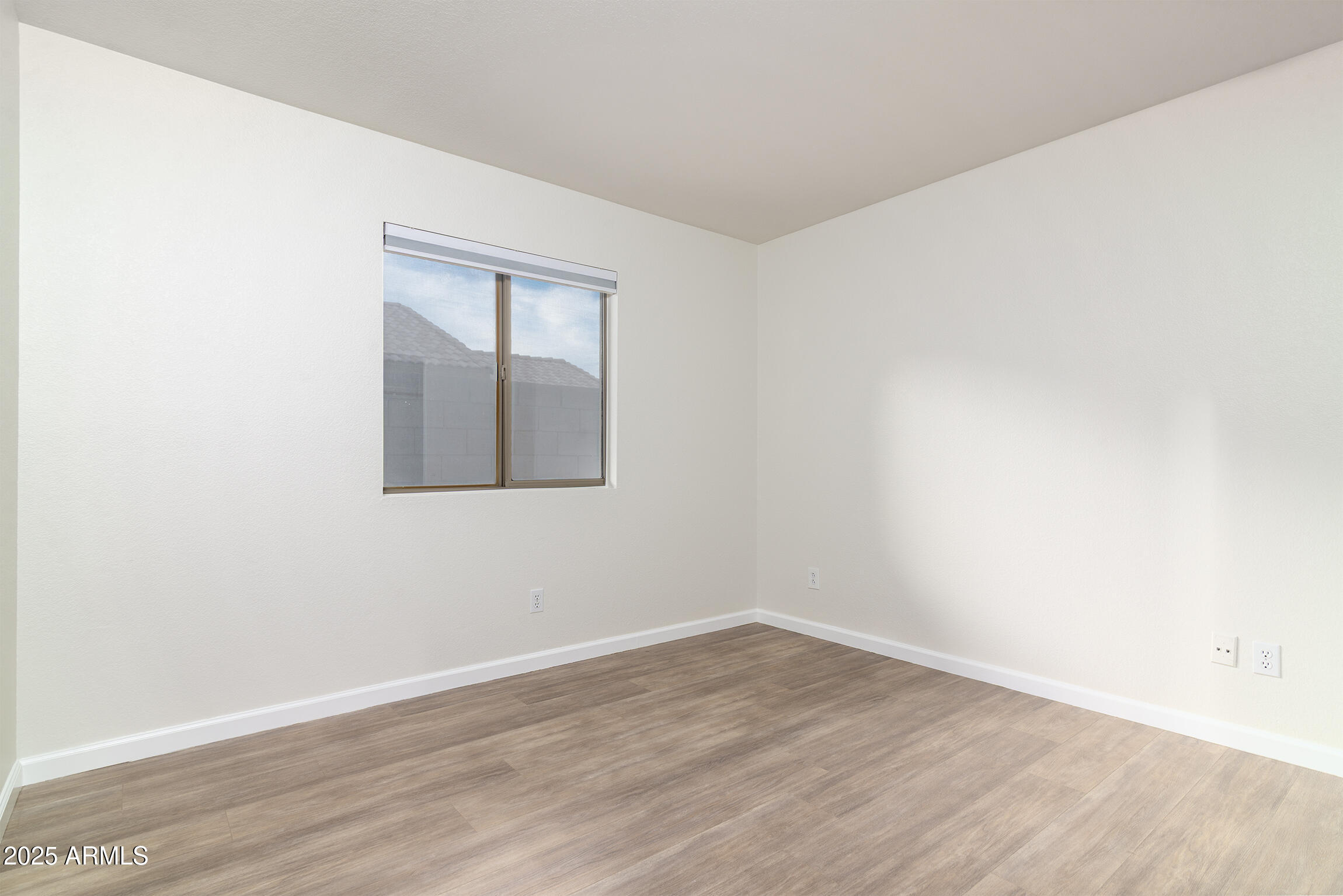 1741 E SIERRA MADRE Avenue