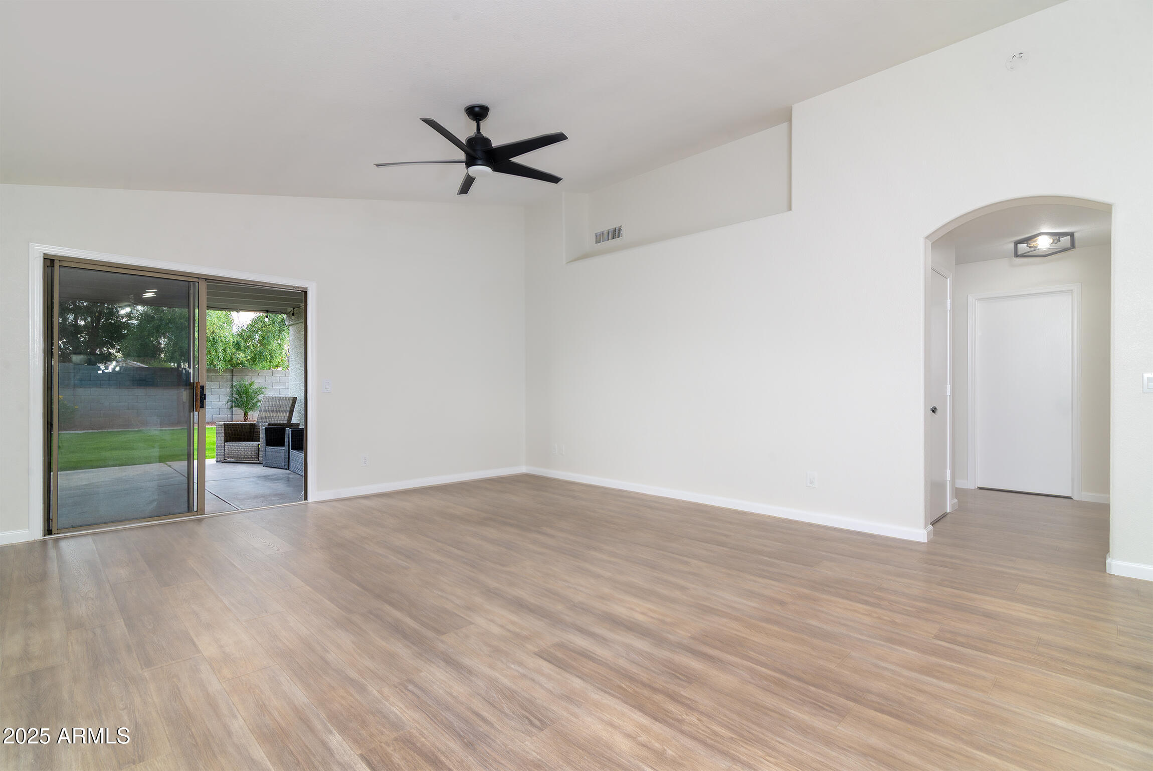 1741 E SIERRA MADRE Avenue