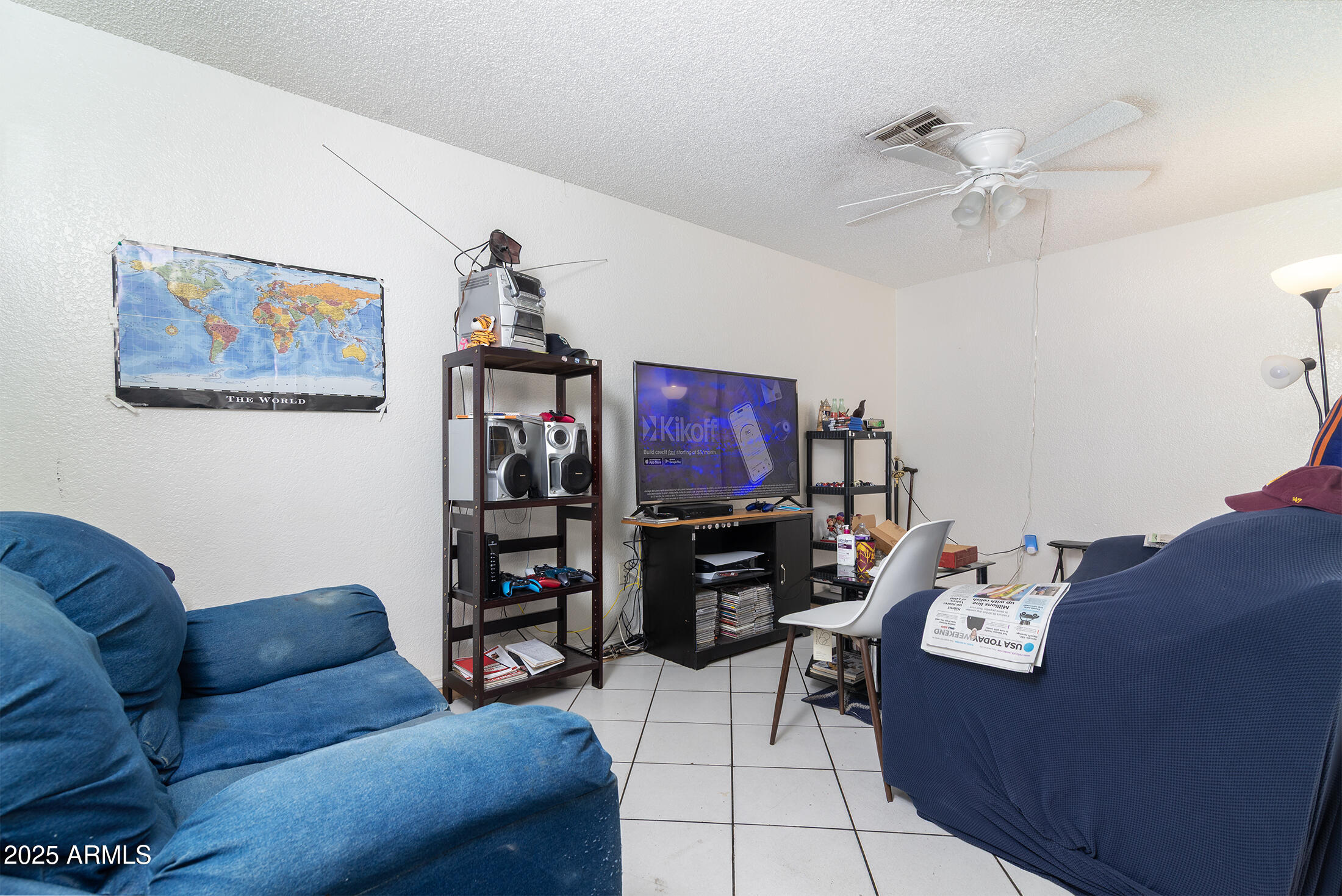 1815 E PUEBLO Avenue