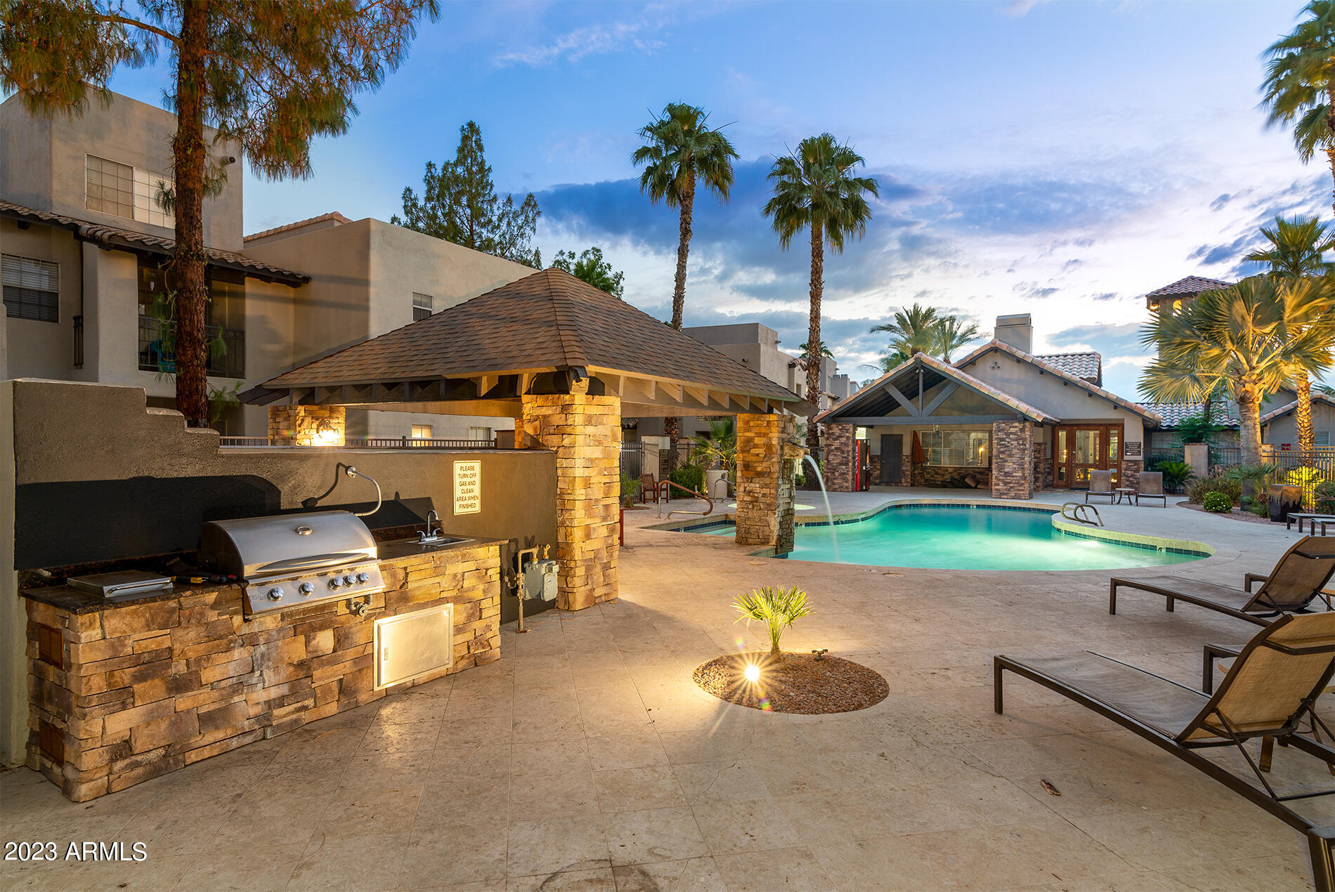 14145 N 92ND Street 2077