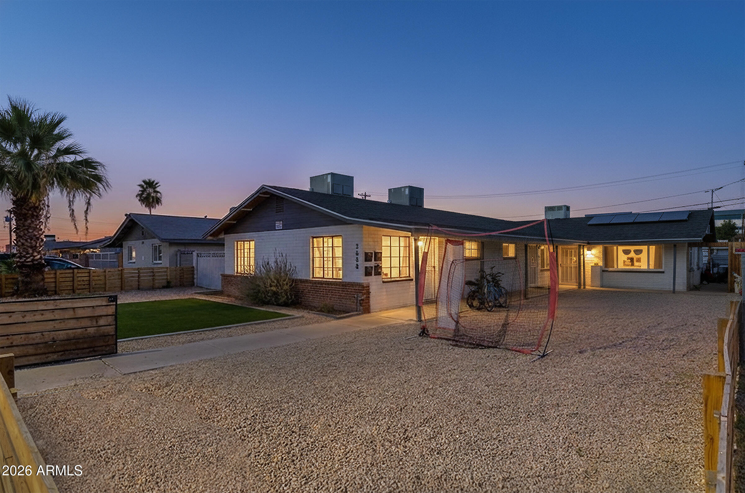 2608 W PIERSON Street