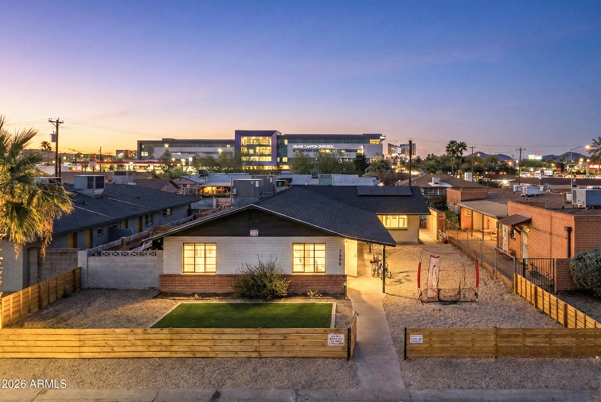 2608 W PIERSON Street