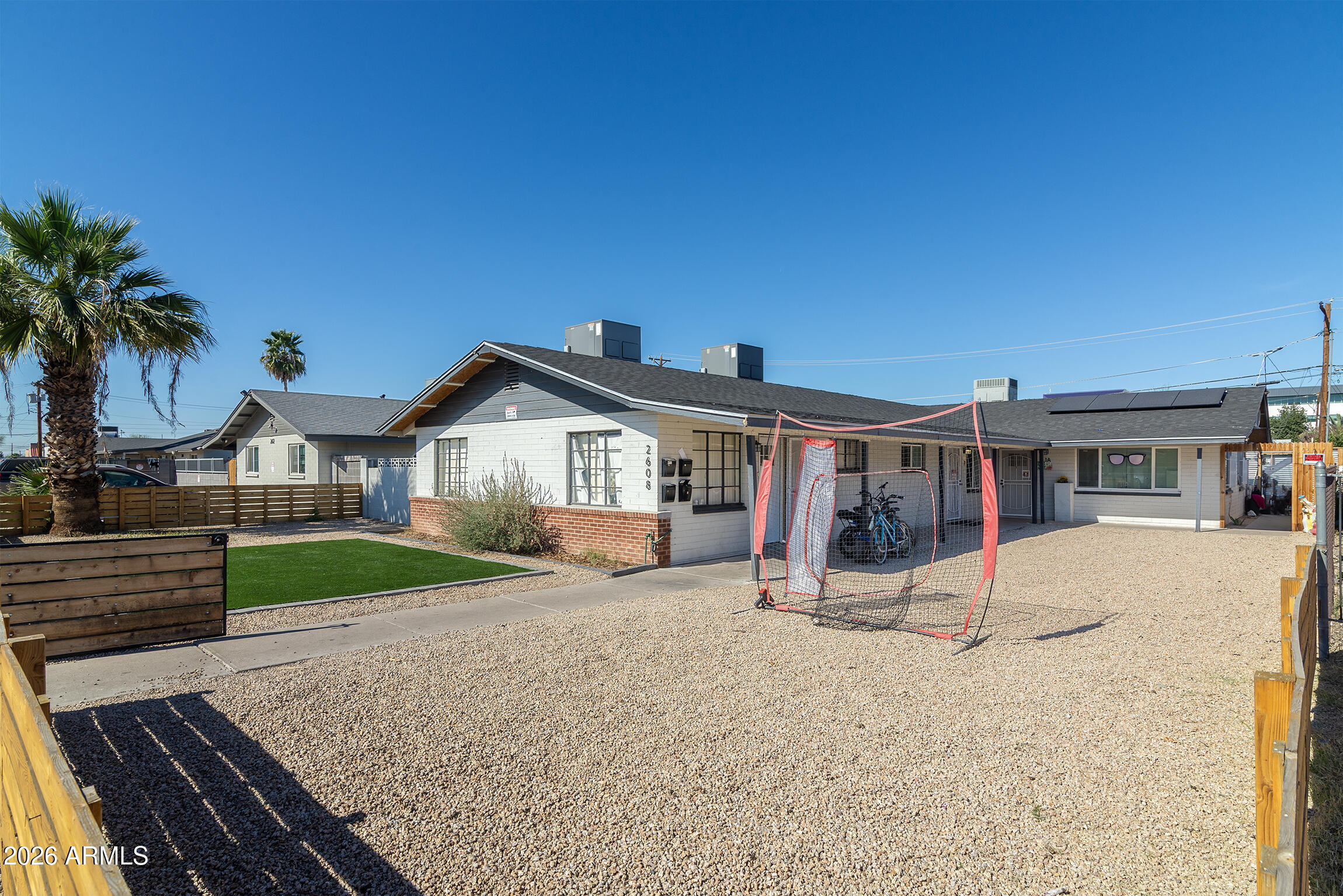 2608 W PIERSON Street