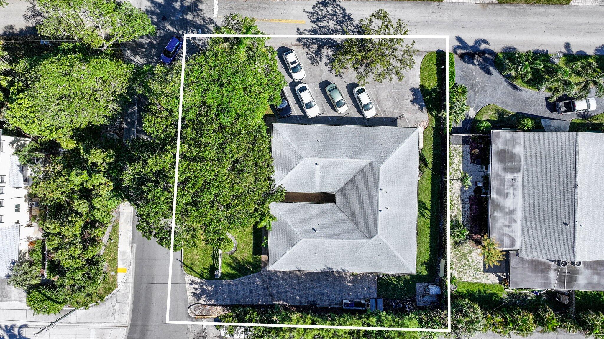 800 Tropic Boulevard