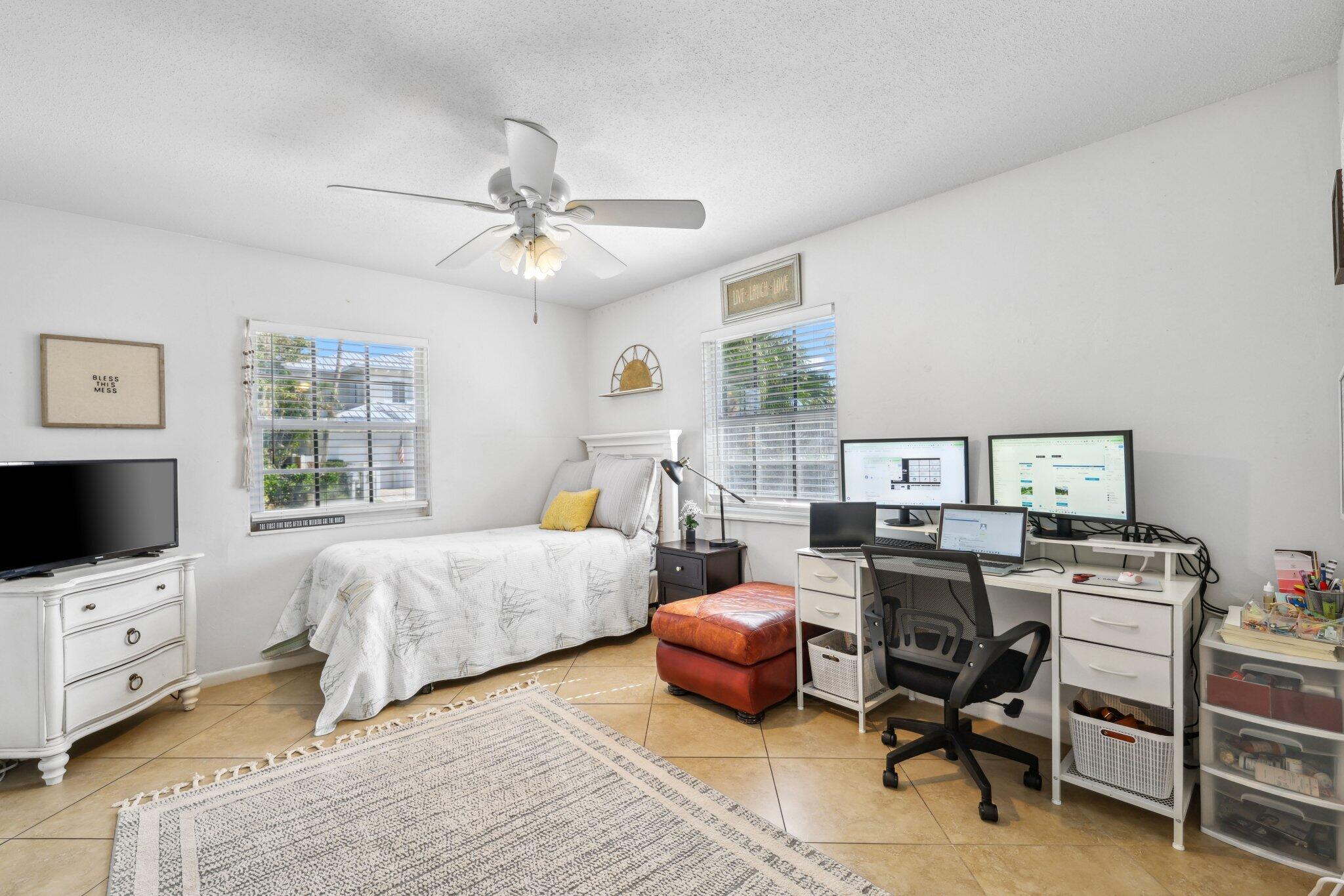 800 Tropic Boulevard