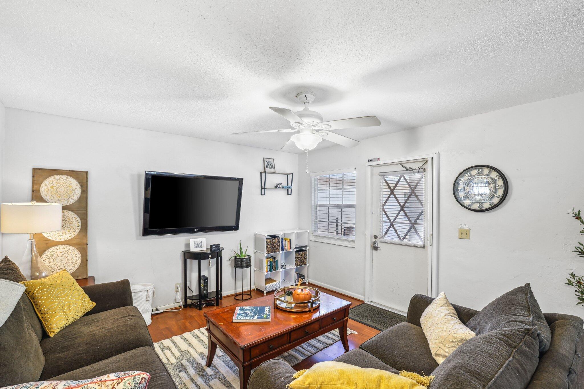 800 Tropic Boulevard