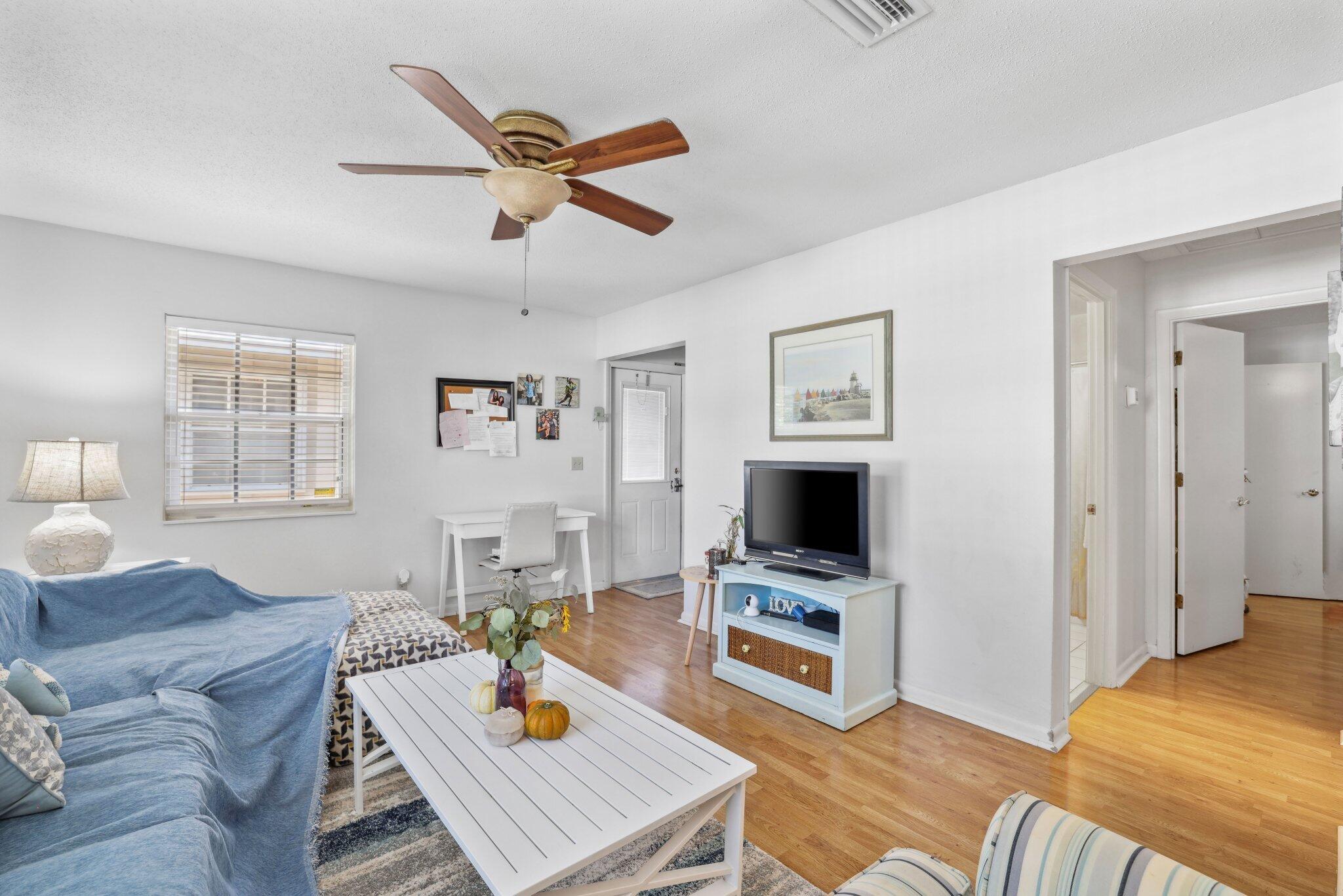 800 Tropic Boulevard