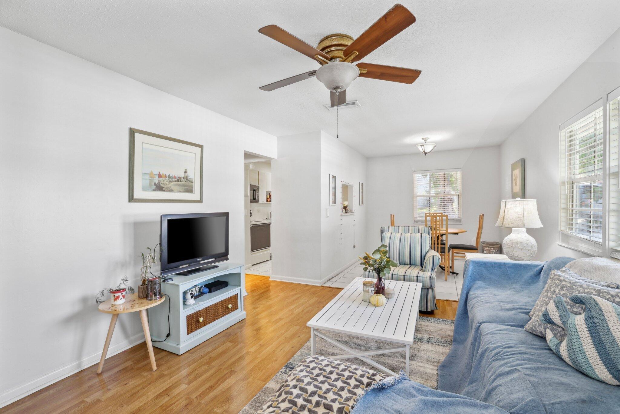 800 Tropic Boulevard