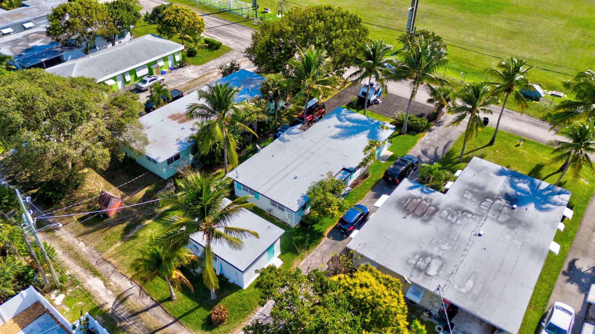 323 De Carie Street 1