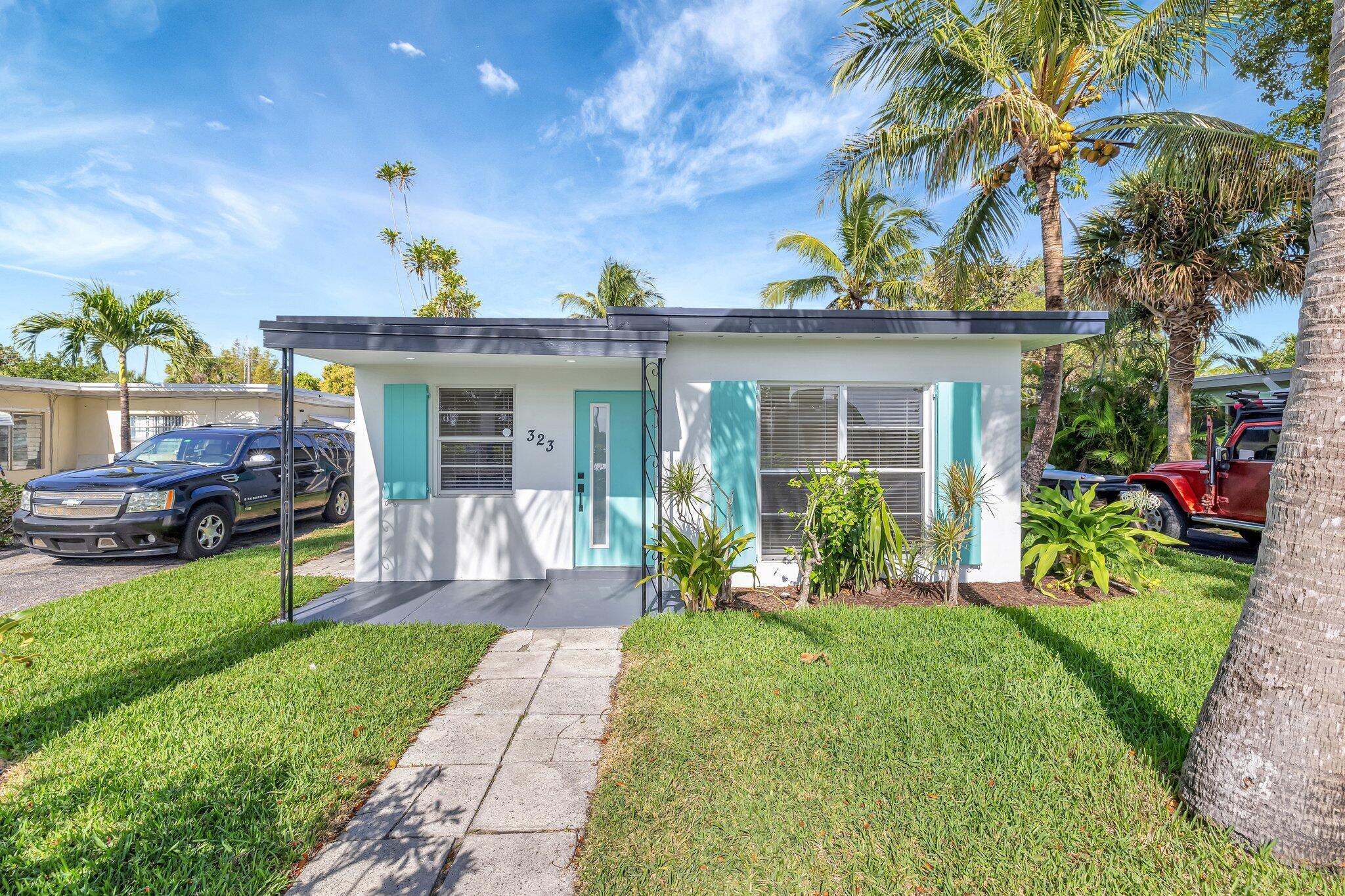 323 De Carie Street 1