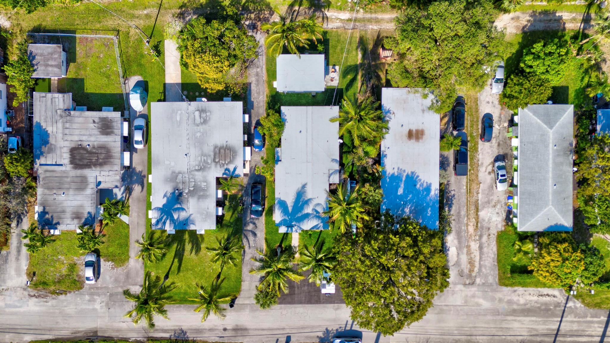 323 De Carie Street 1