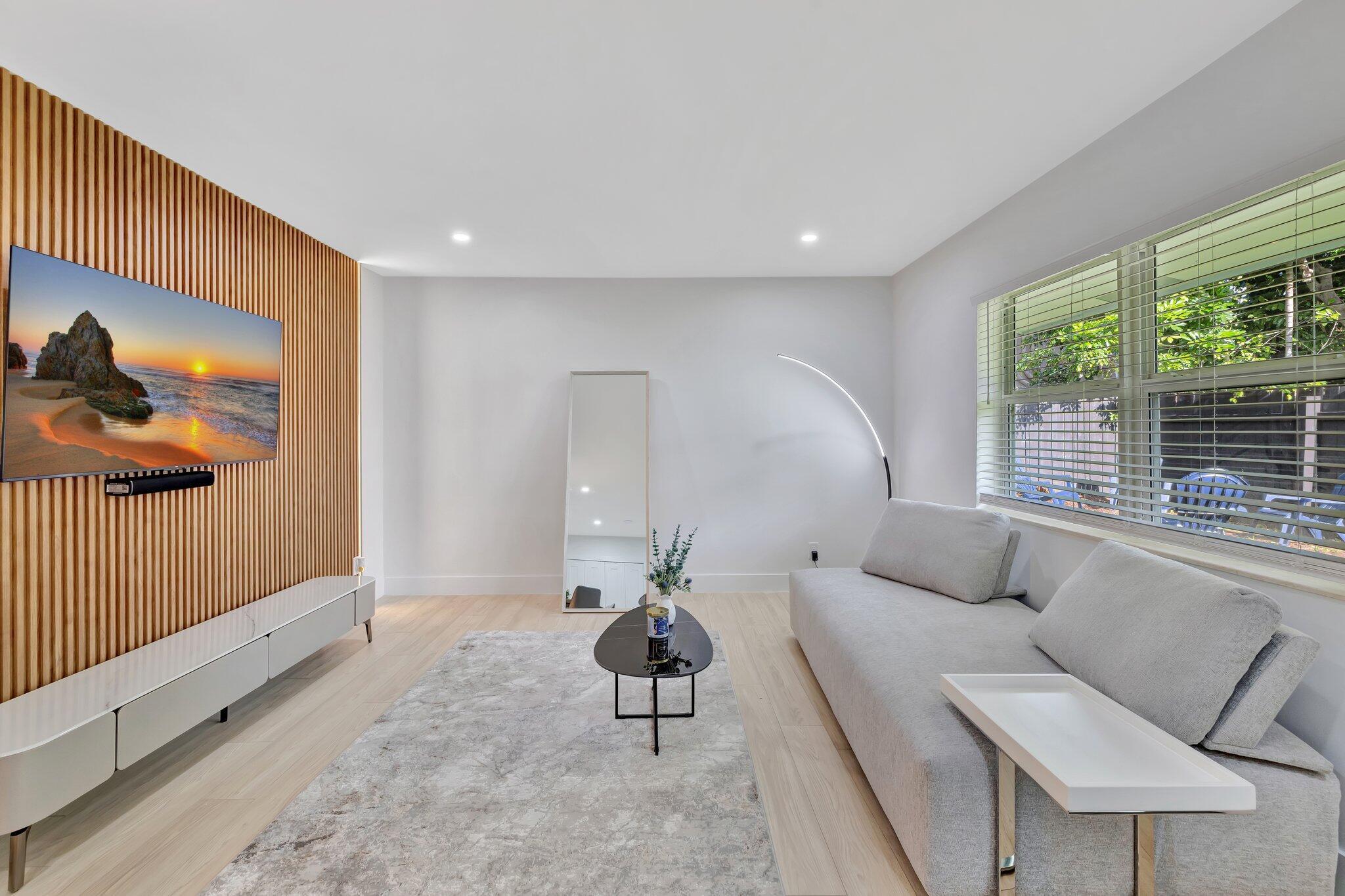 934 NW 4th Avenue 1