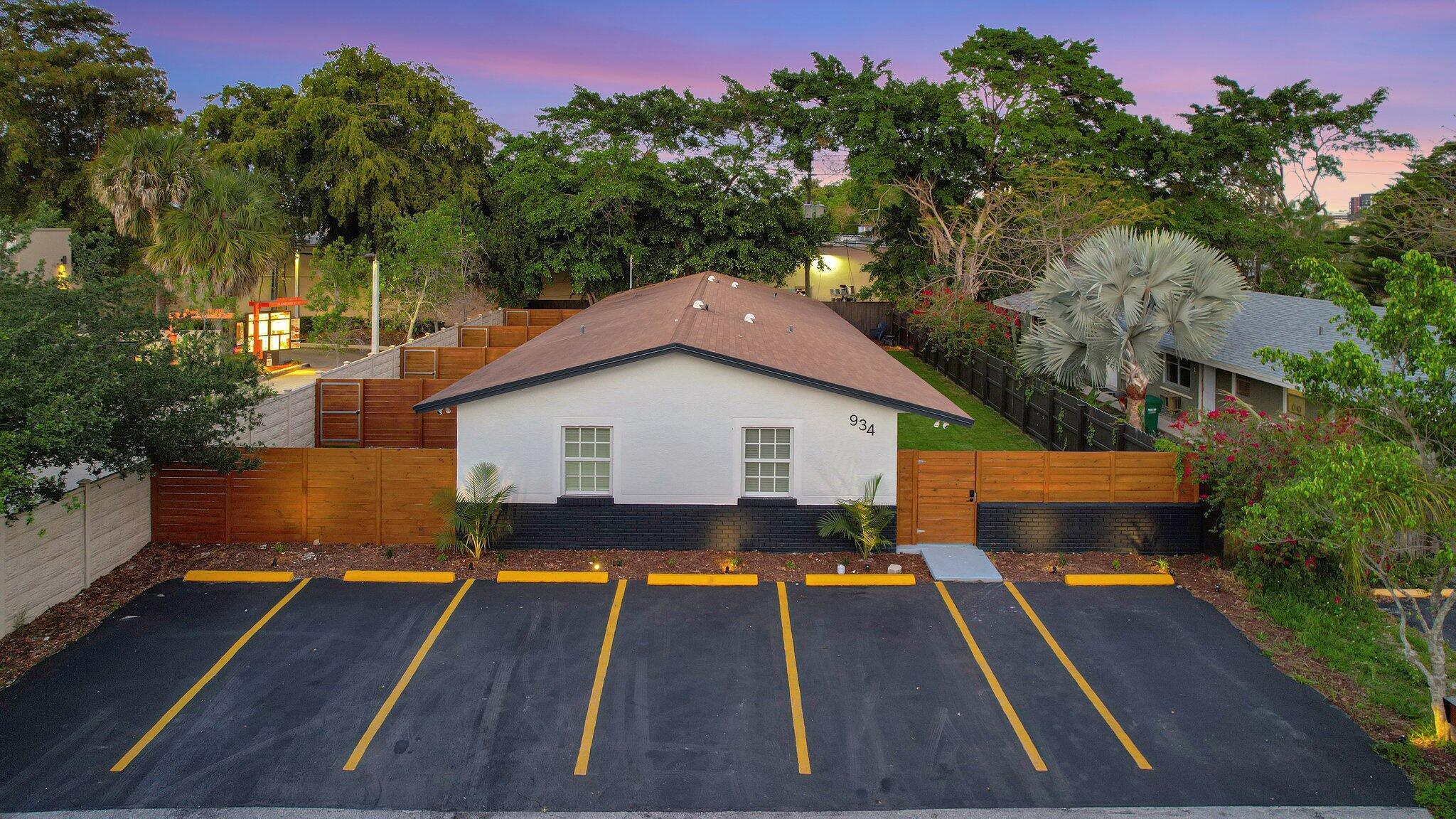 934 NW 4th Avenue 1