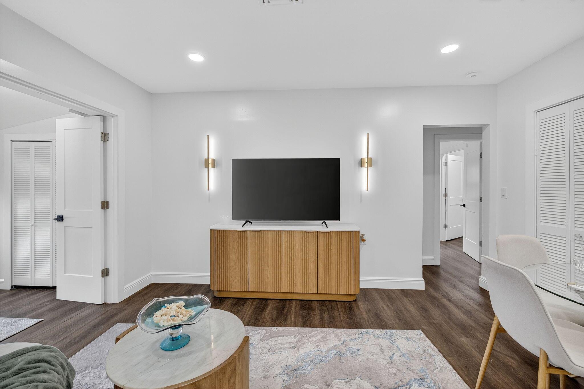 1317 NE 1st Avenue Front