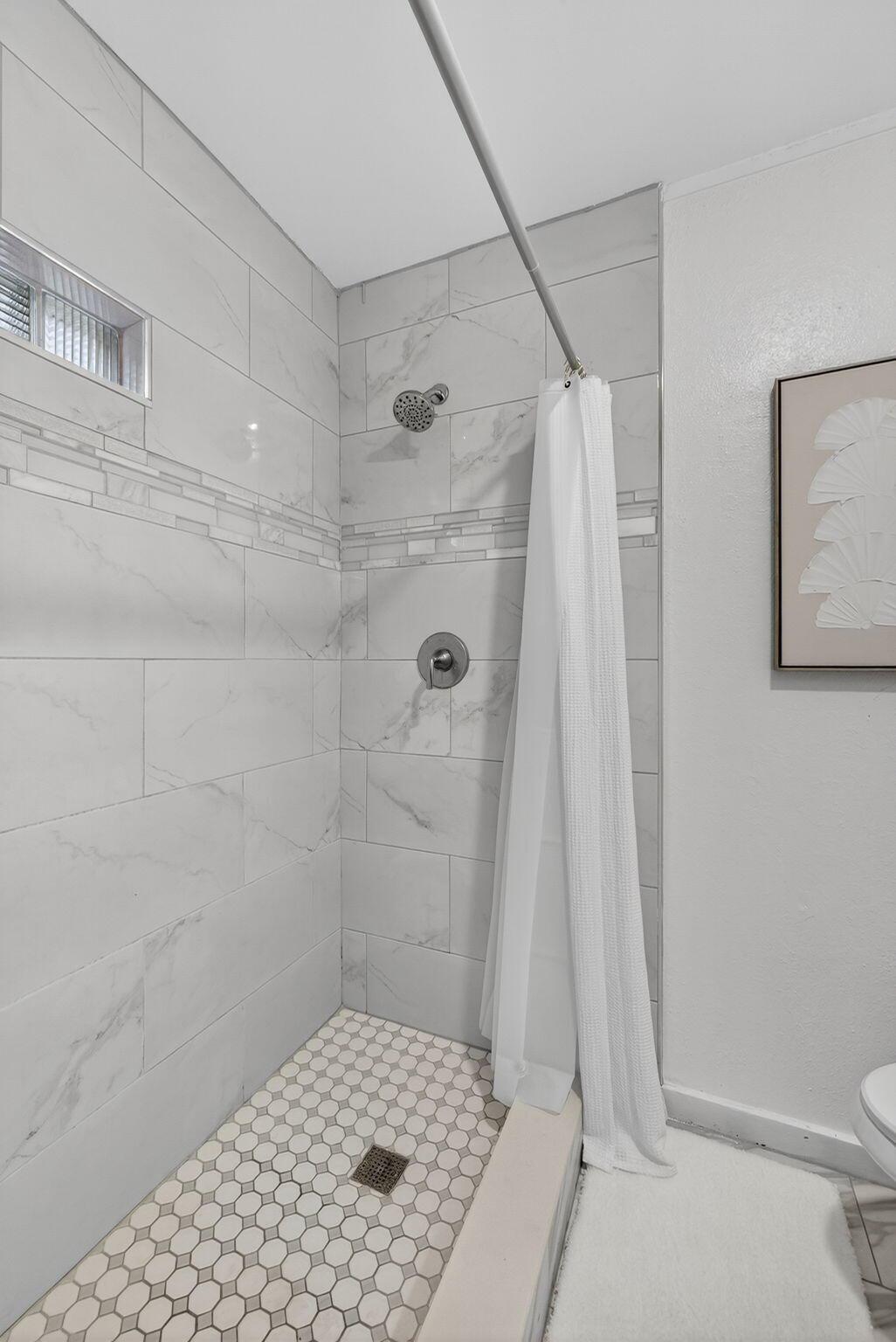 1317 NE 1st Avenue Front