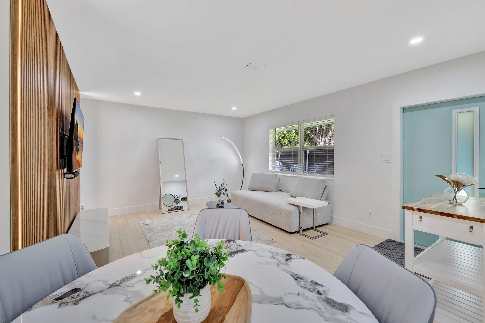 934 NW 4th Avenue 1-4