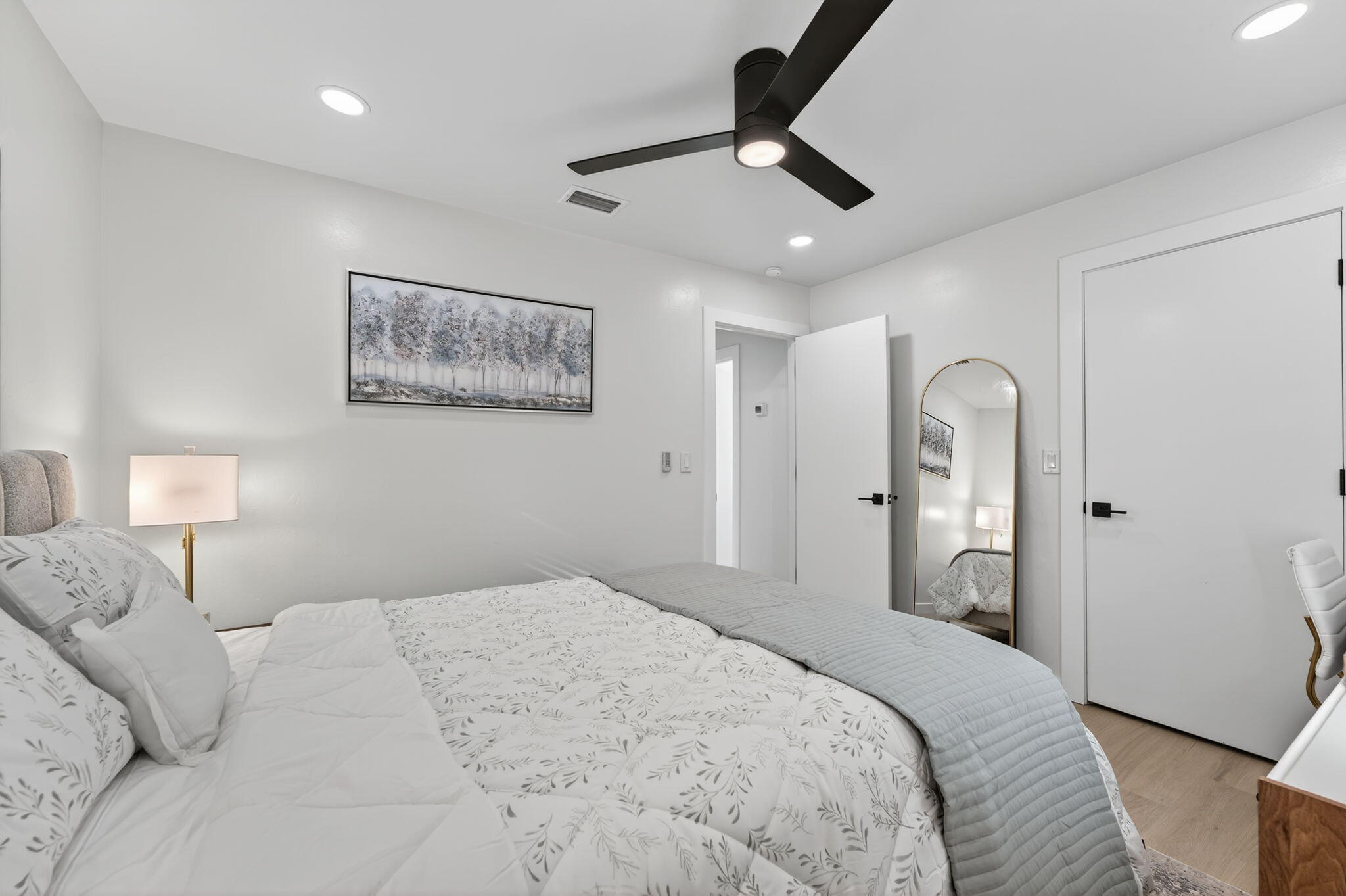 800 Tropic Boulevard