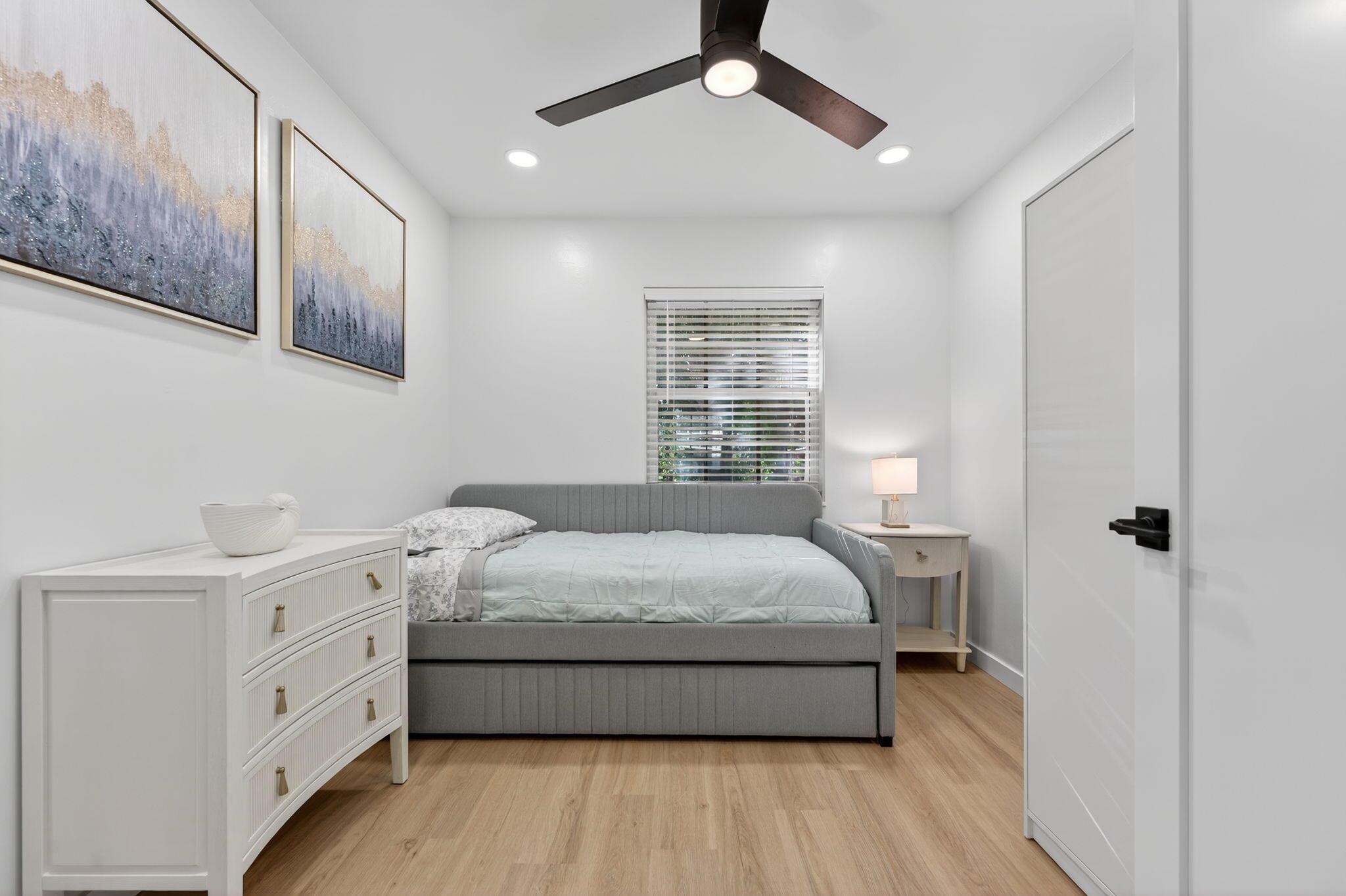 800 Tropic Boulevard