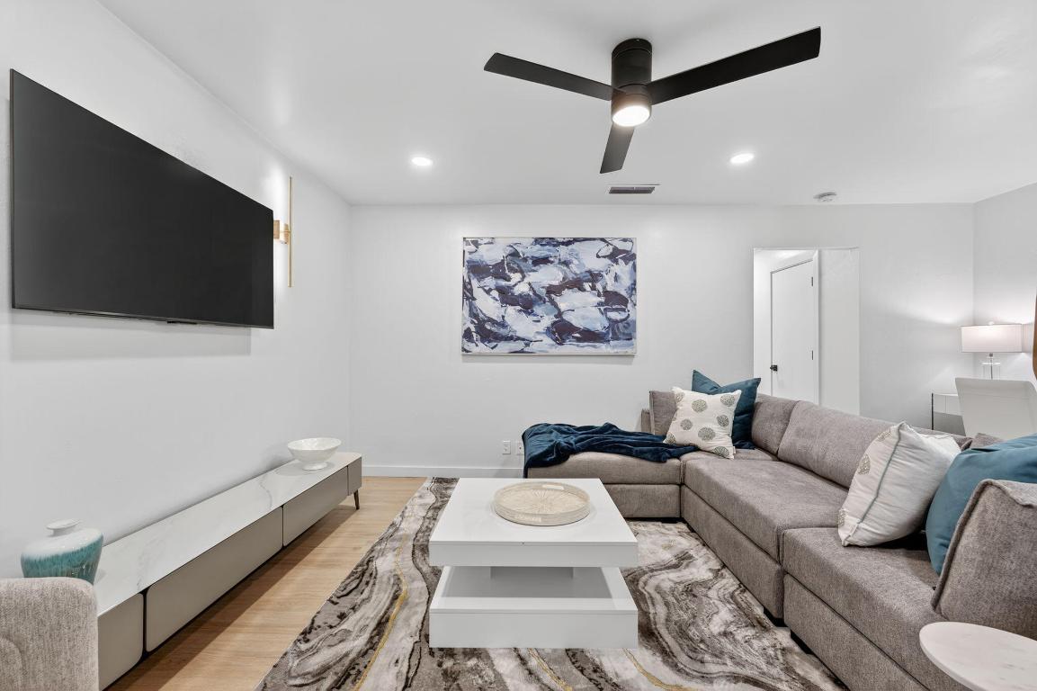 800 Tropic Boulevard