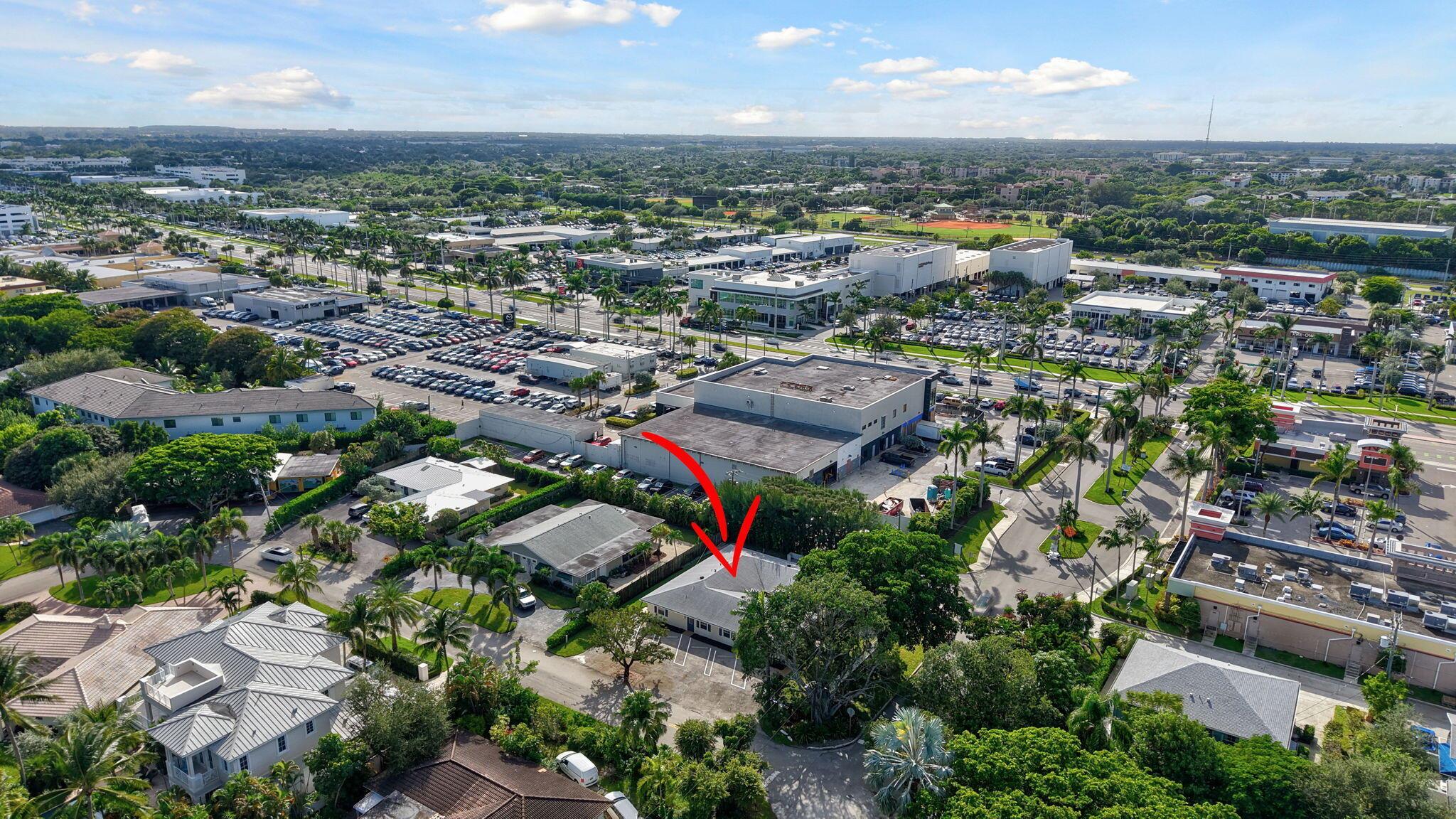 800 Tropic Boulevard