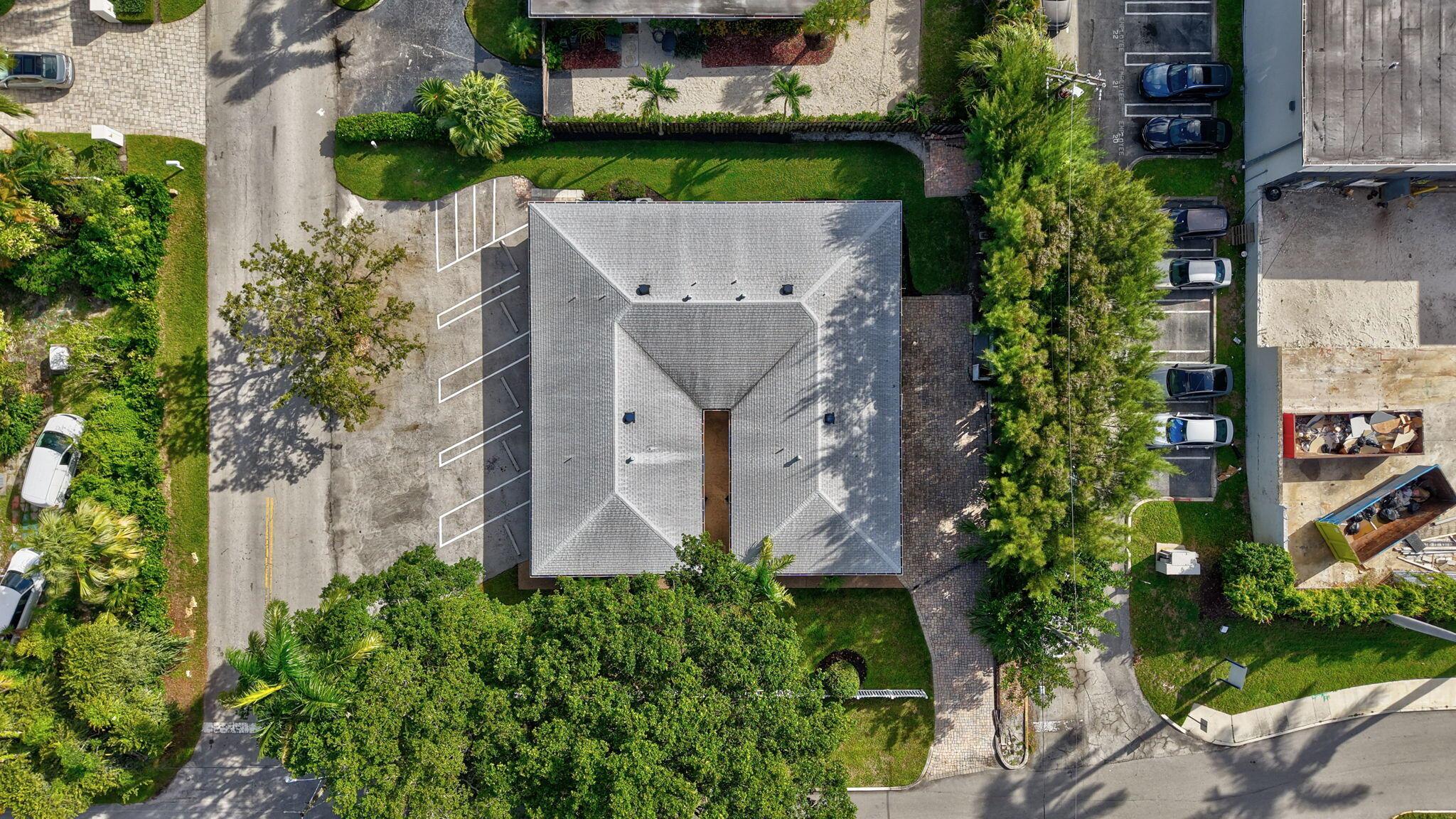 800 Tropic Boulevard