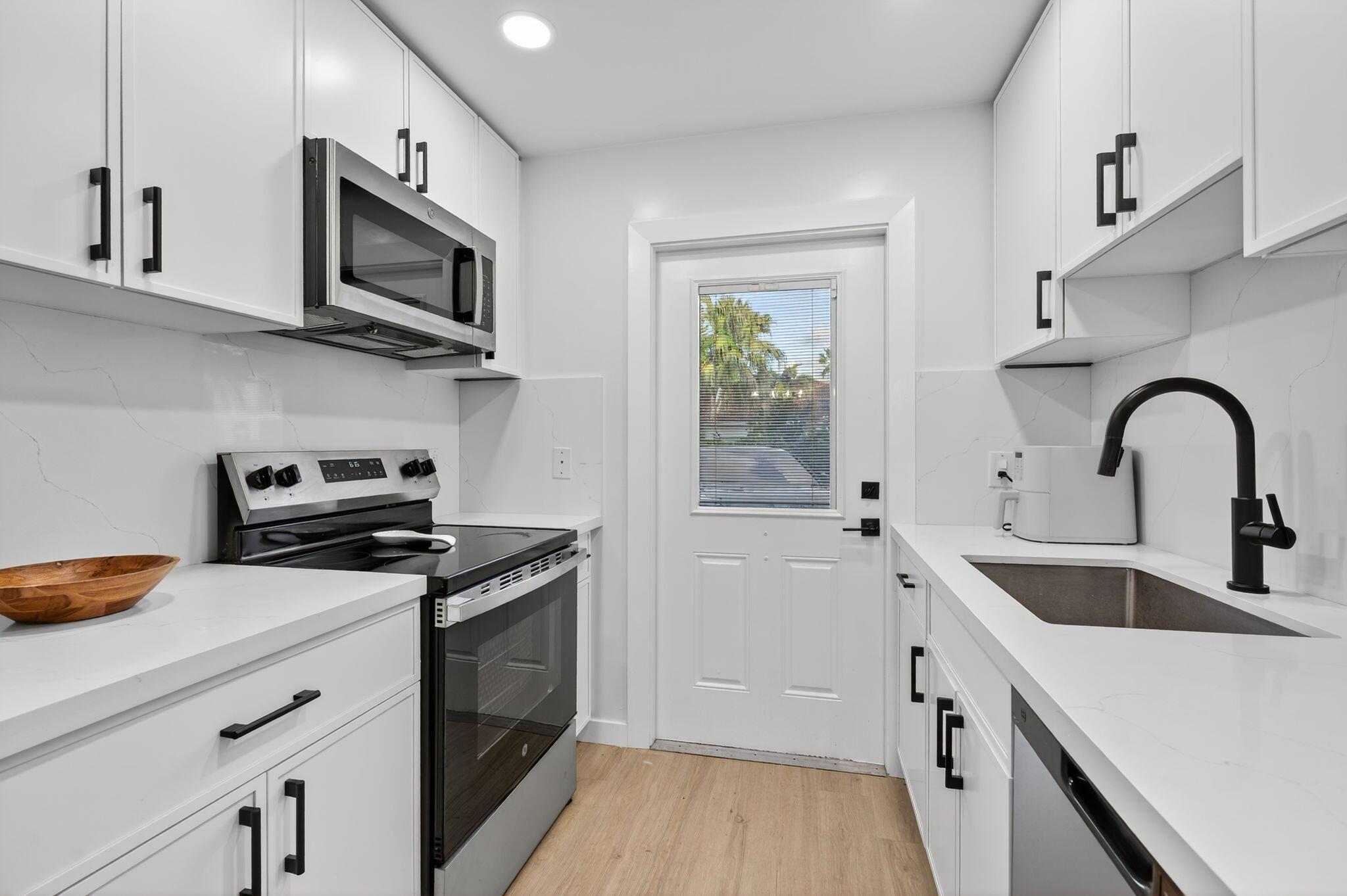 800 Tropic Boulevard A