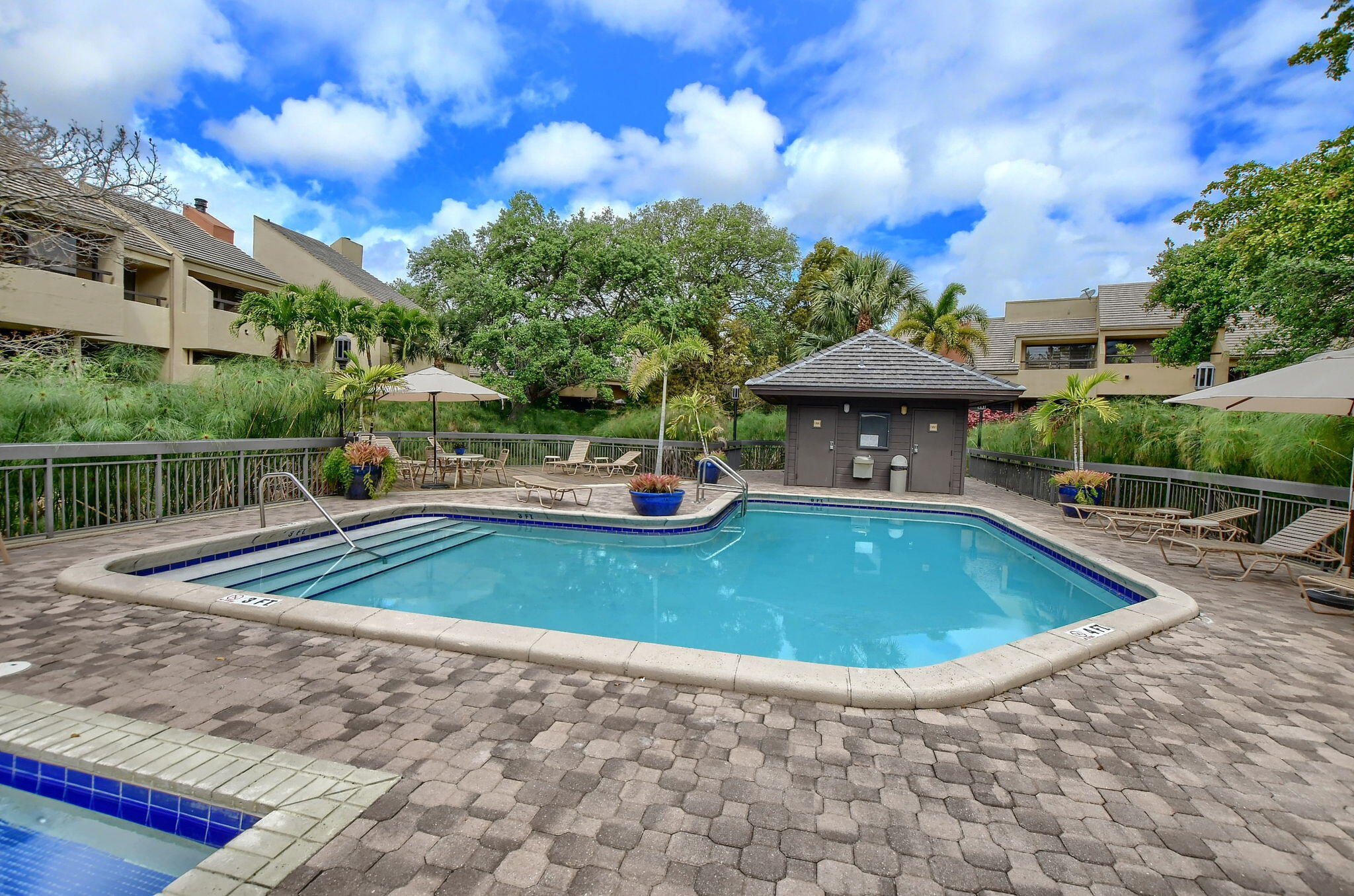 715 Saint Albans Drive