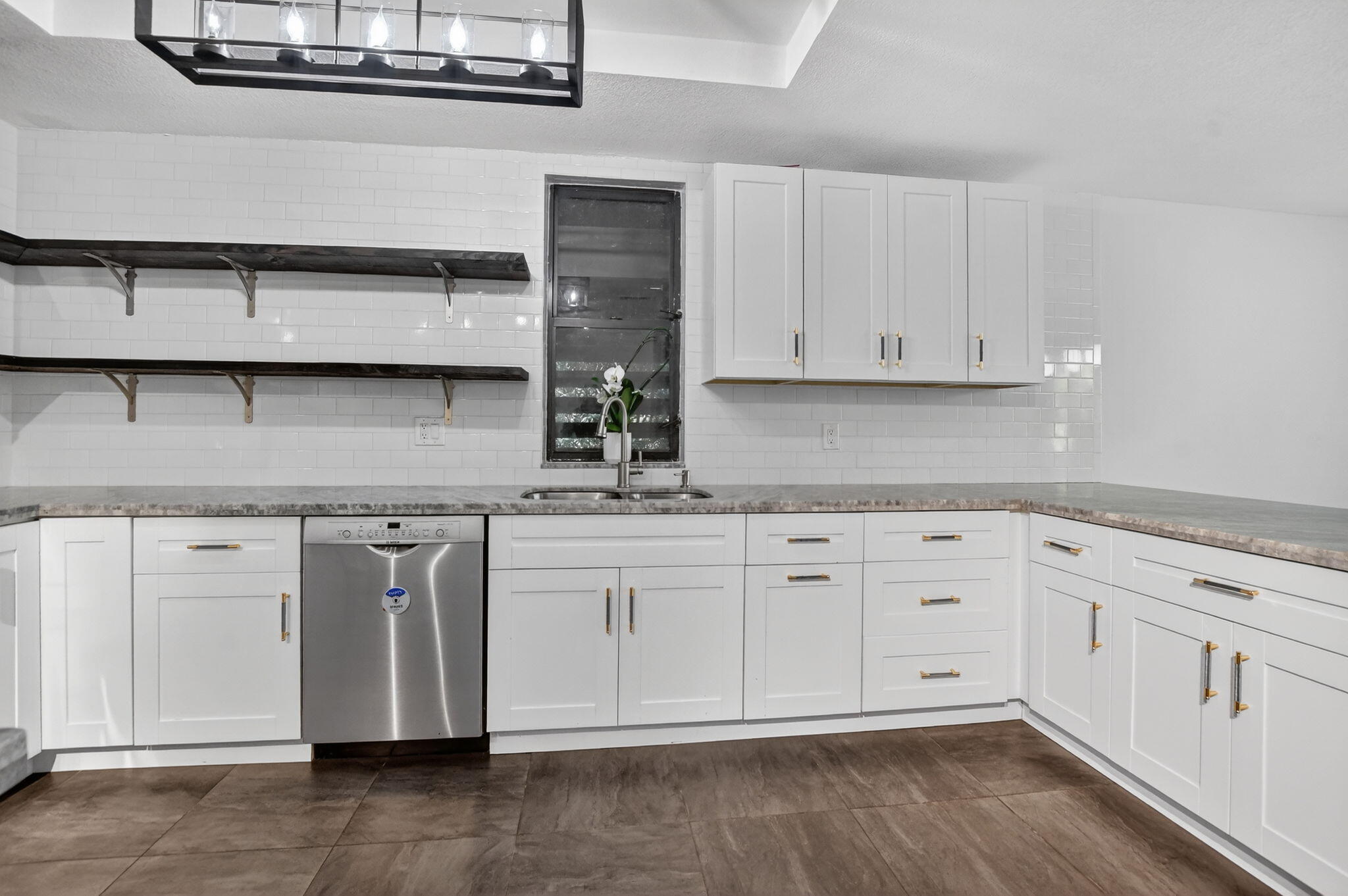 715 Saint Albans Drive