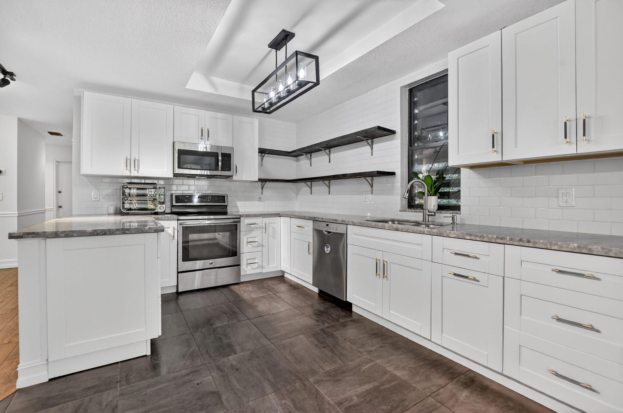 715 Saint Albans Drive