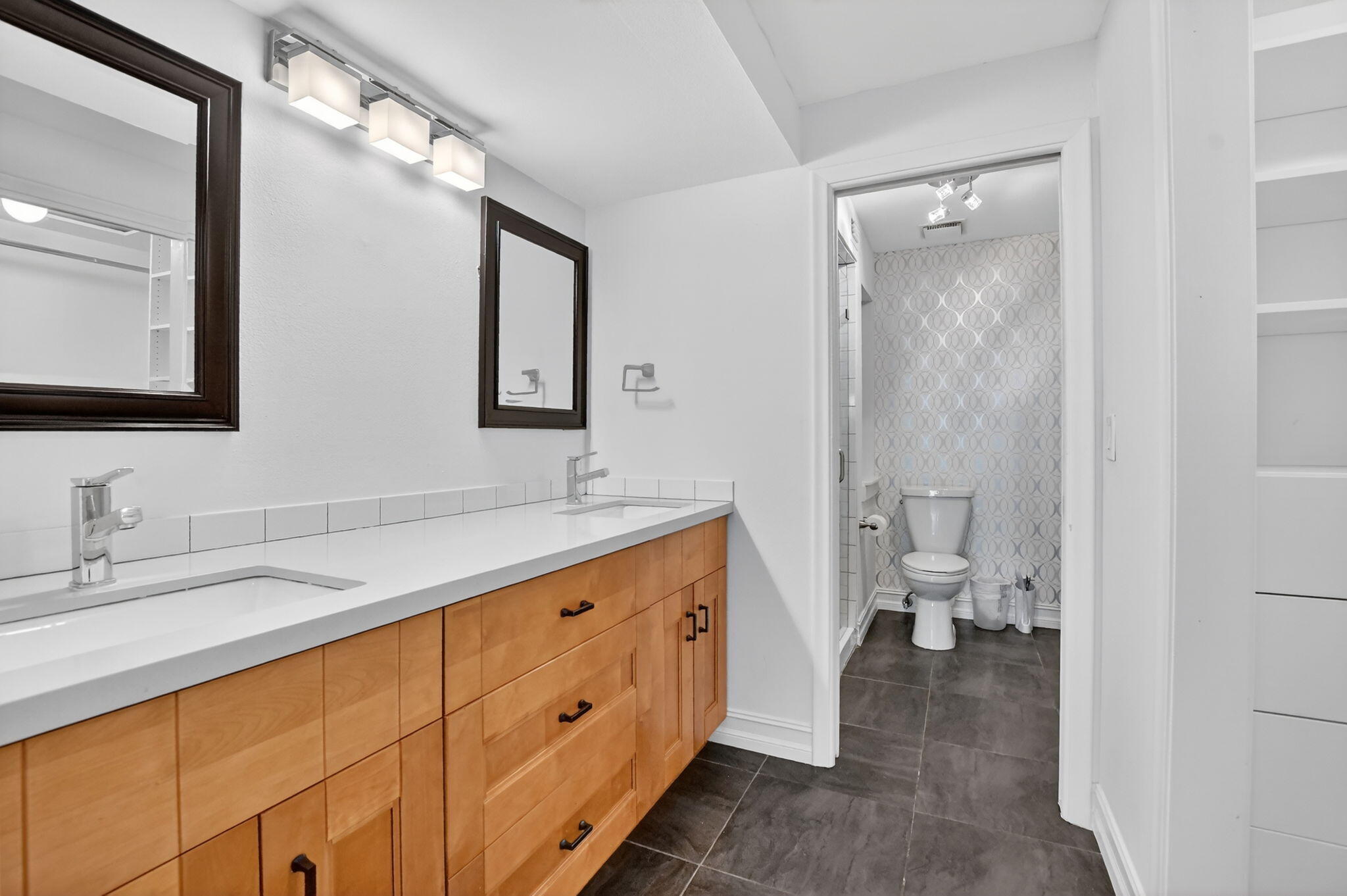 715 Saint Albans Drive