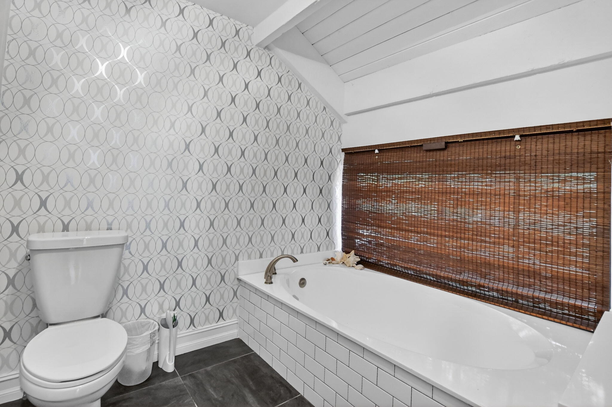 715 Saint Albans Drive