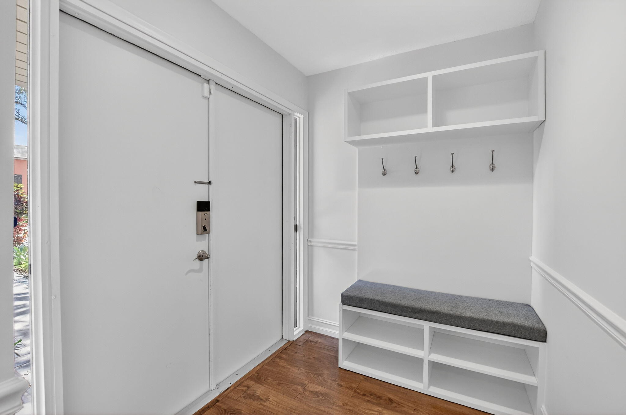 715 Saint Albans Drive