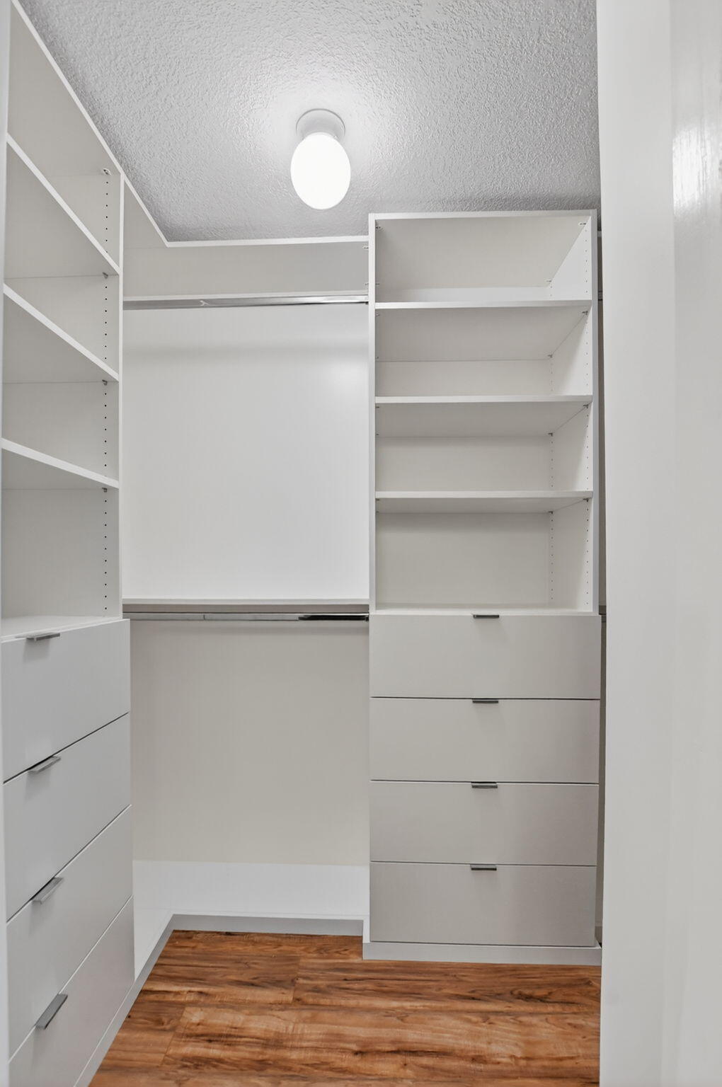 715 Saint Albans Drive