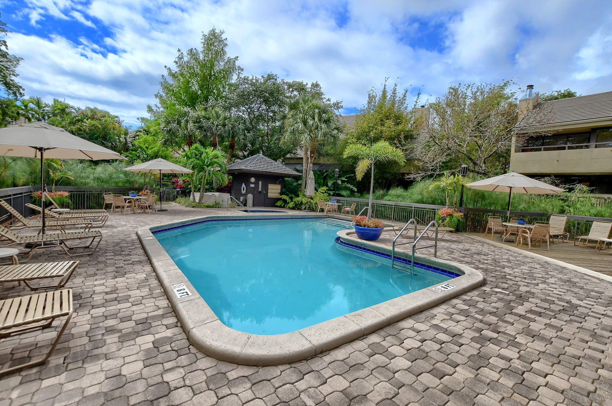 715 Saint Albans Drive