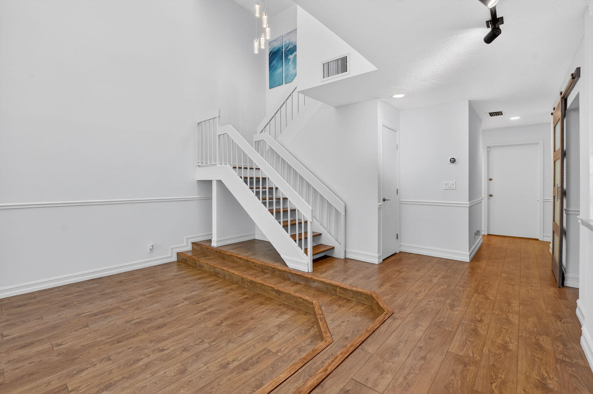 715 Saint Albans Drive