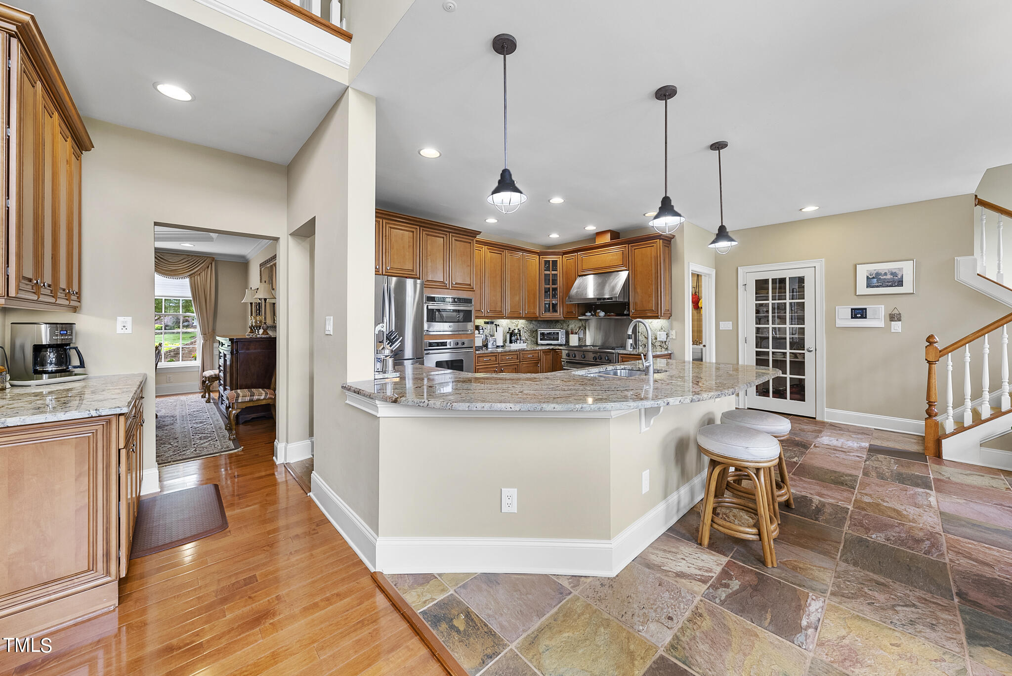 9216 Winged Thistle Court