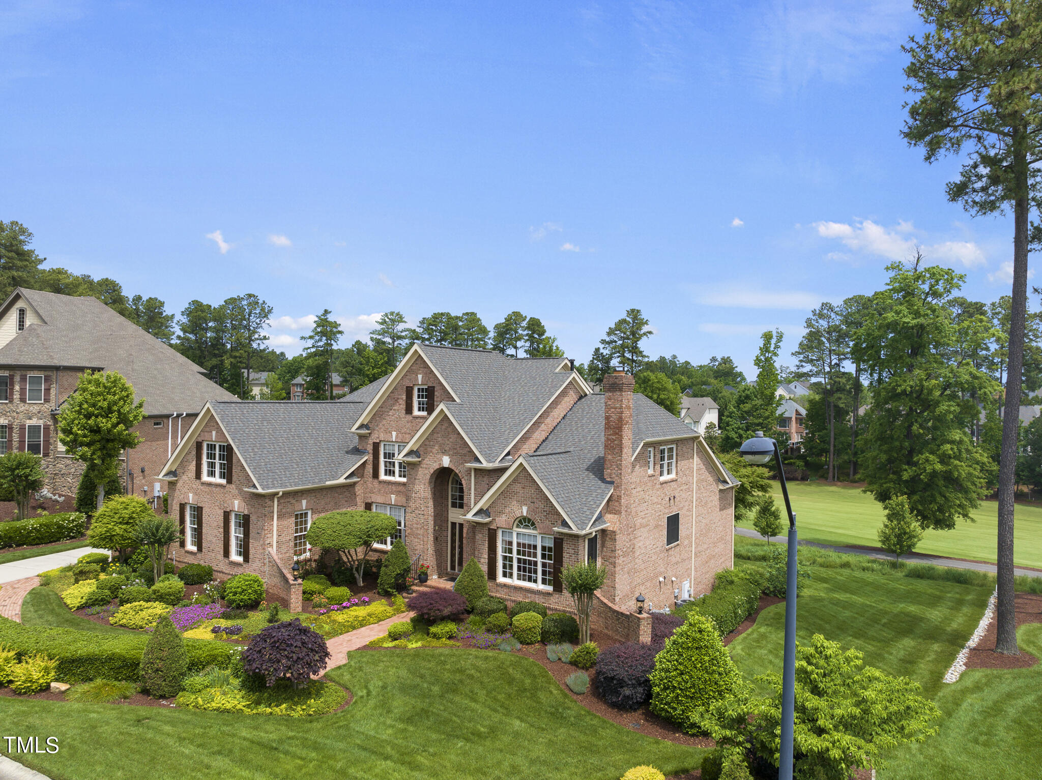 9216 Winged Thistle Court