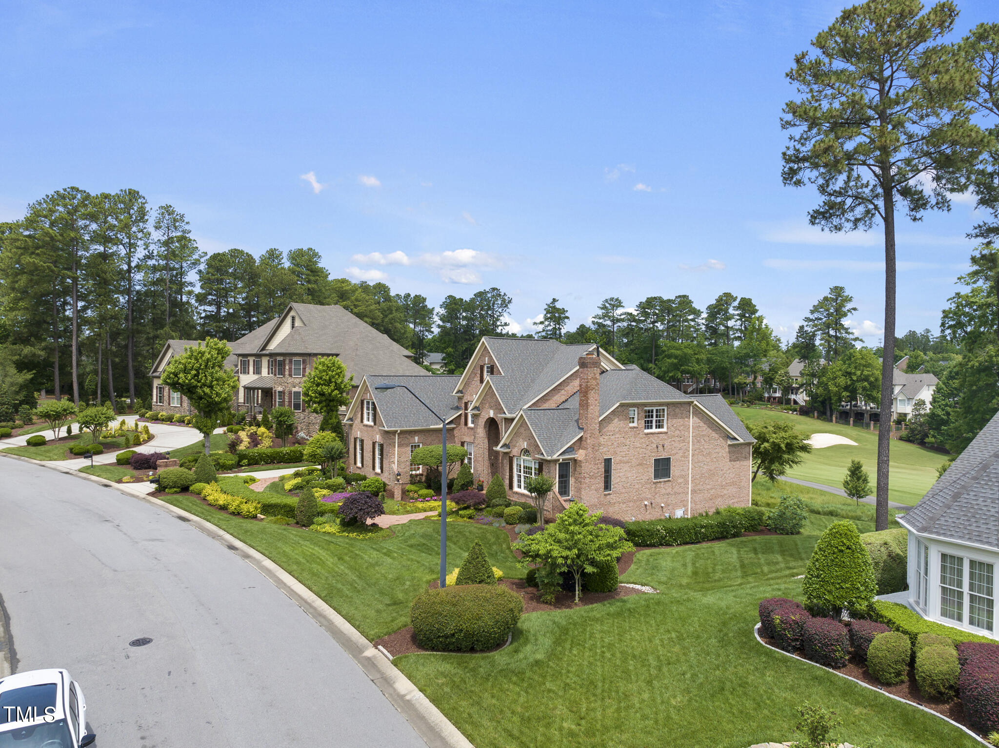 9216 Winged Thistle Court