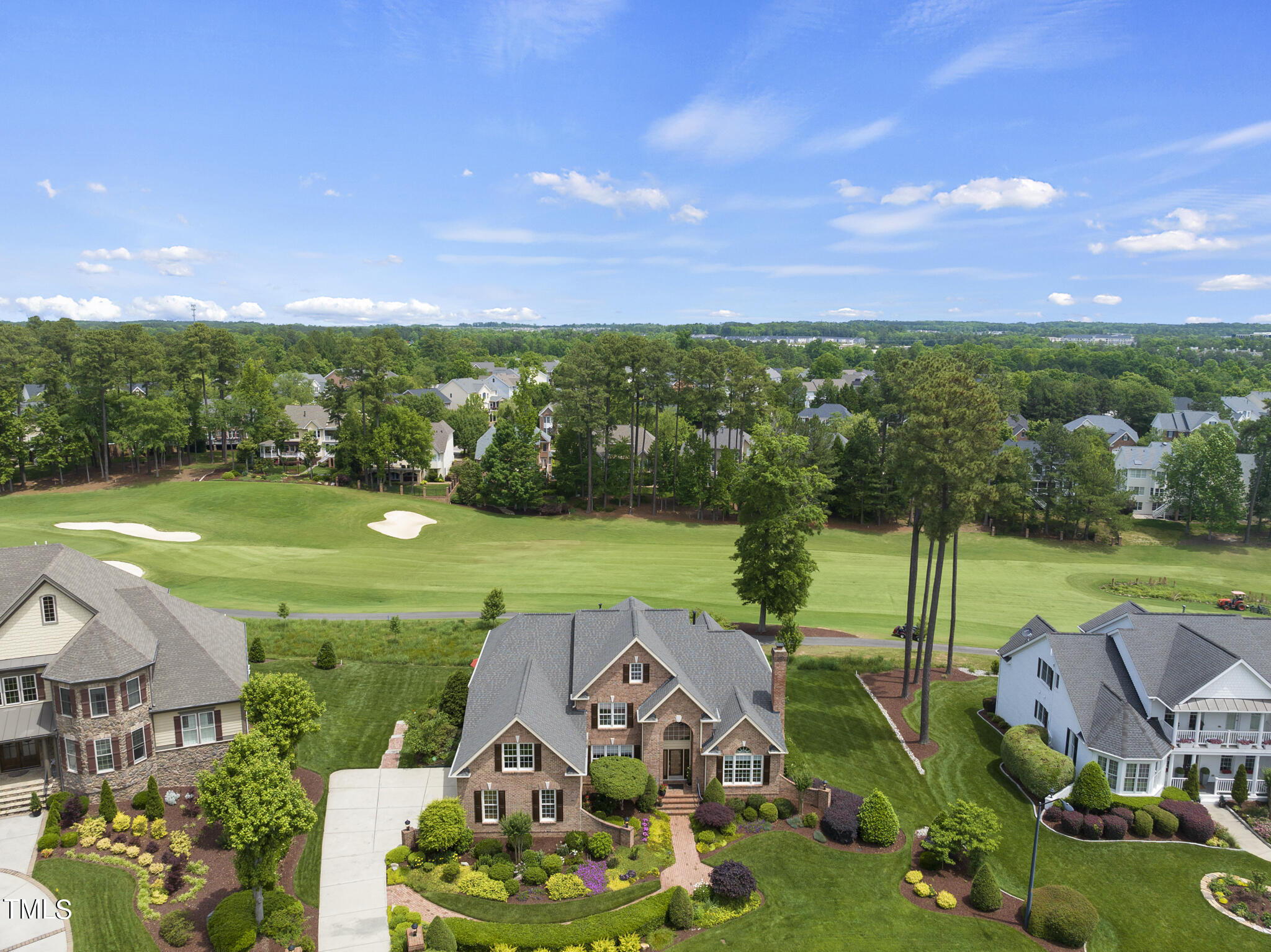 9216 Winged Thistle Court