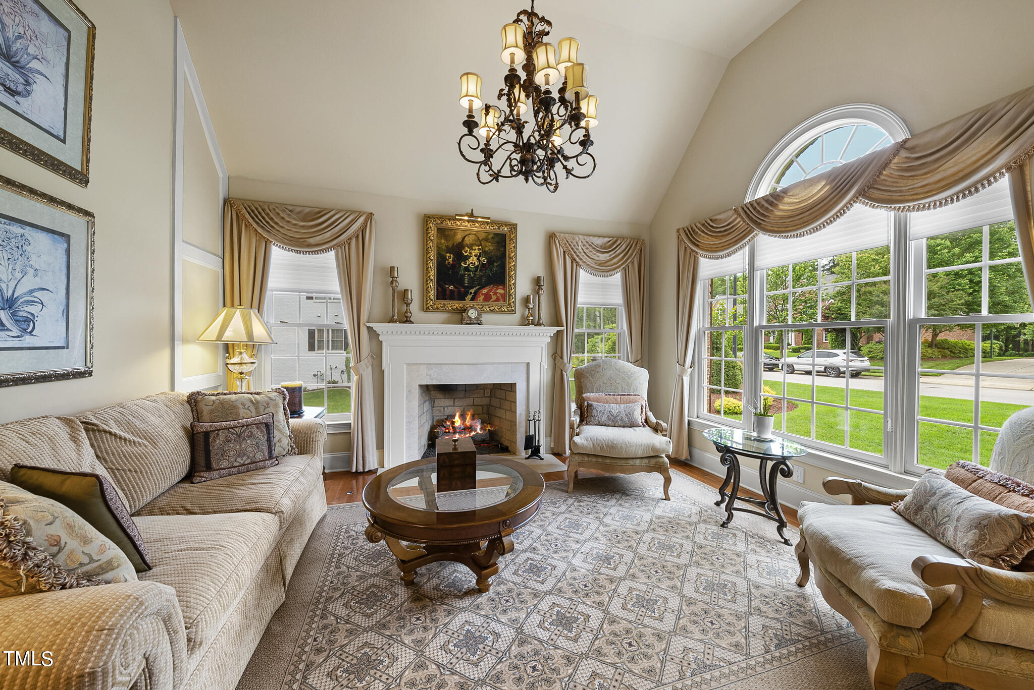 9216 Winged Thistle Court