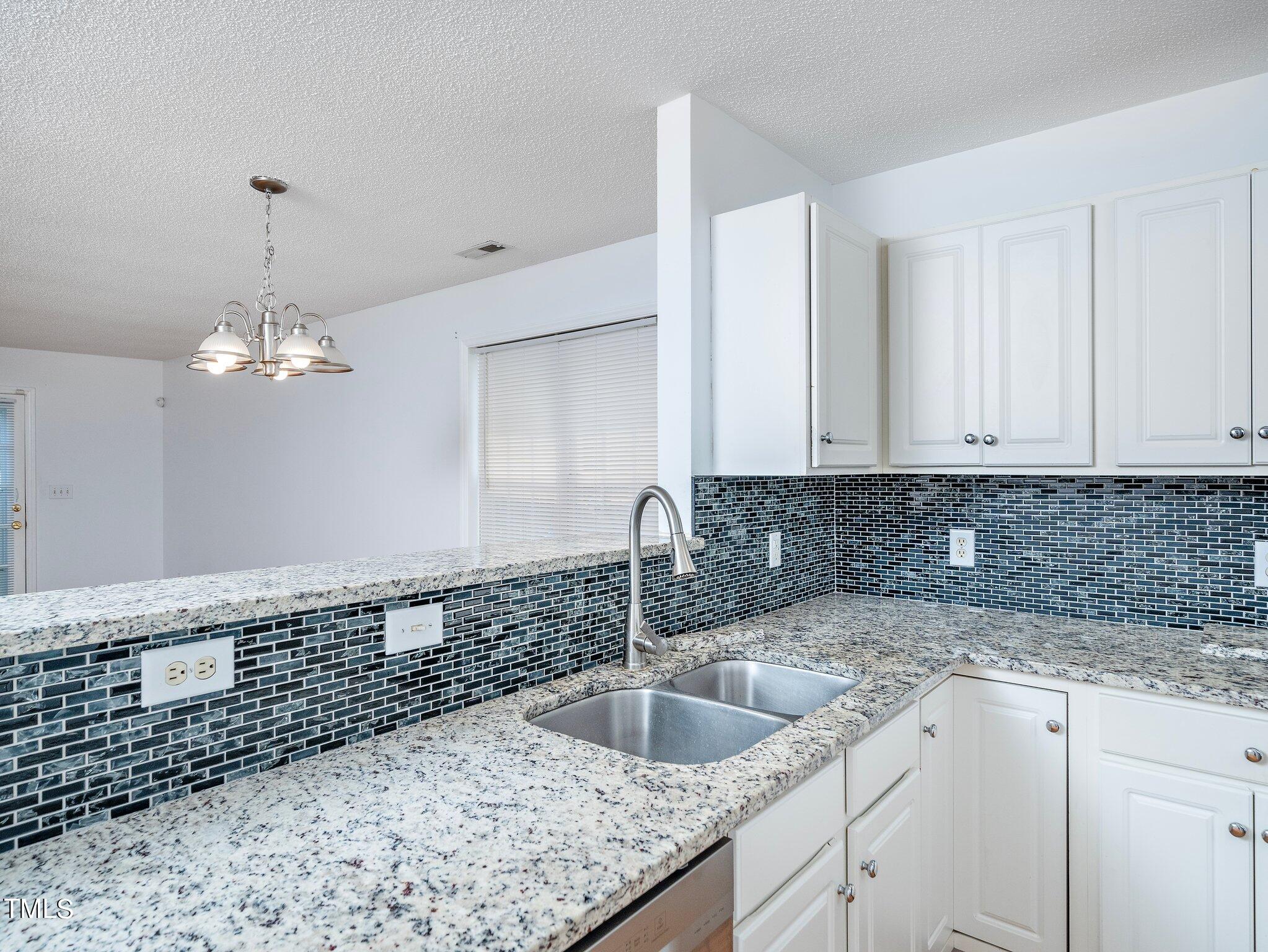 2216 Turtle Point Drive